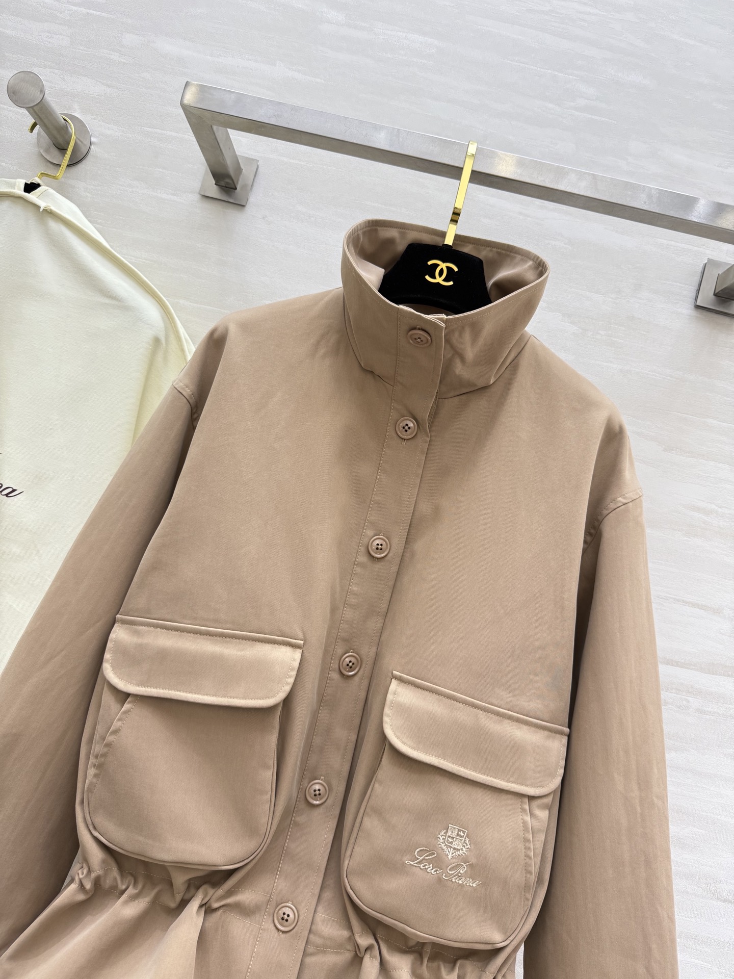 #LP秋冬新款 立领夹克外套 腰部灵活抽绳收腰完美修饰身材比例 口袋细节logo刺绣🪡精致高级 高品质 