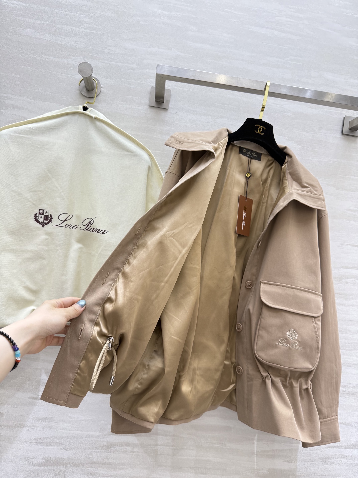 #LP秋冬新款 立领夹克外套 腰部灵活抽绳收腰完美修饰身材比例 口袋细节logo刺绣🪡精致高级 高品质 