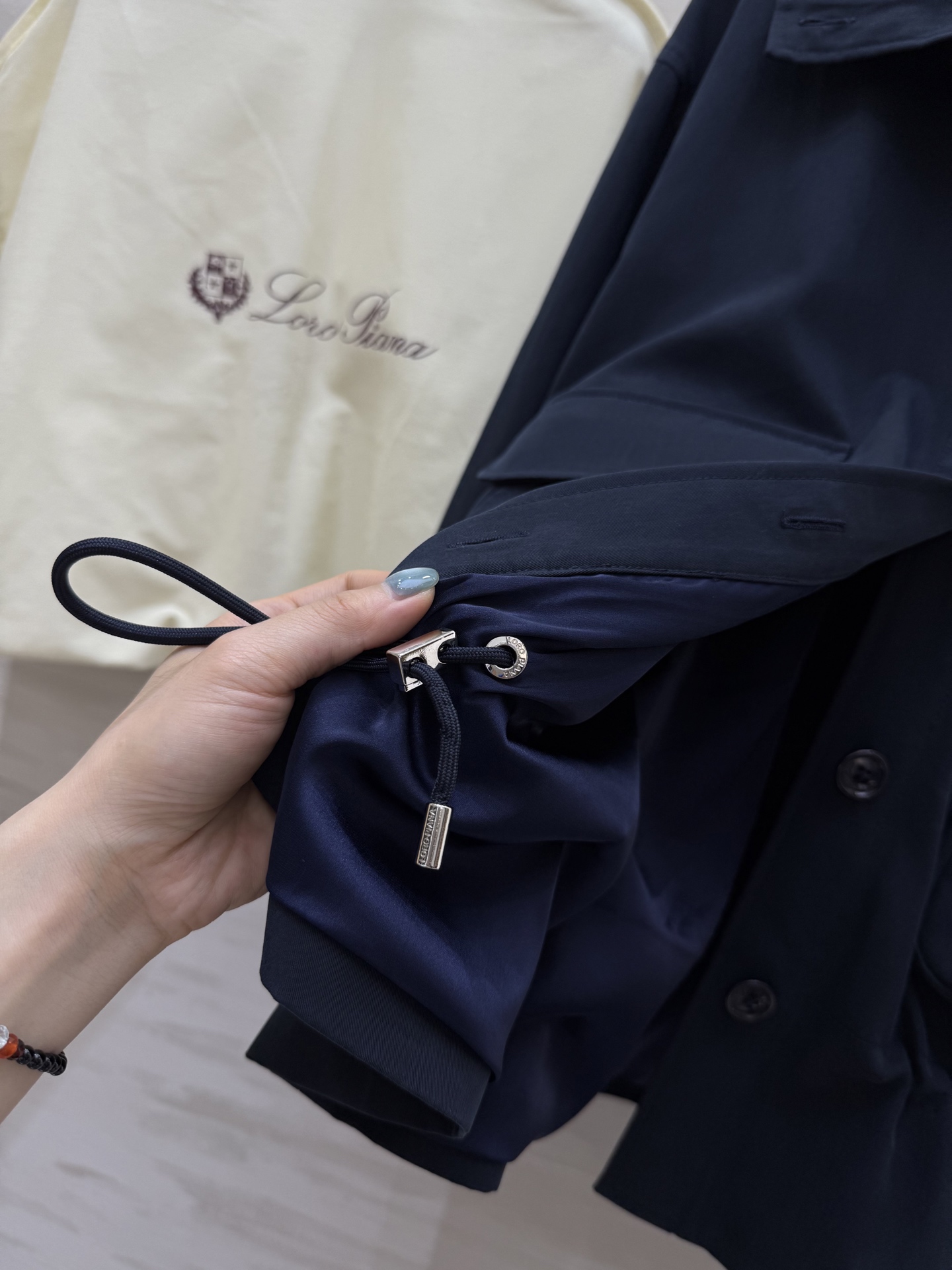 #LP秋冬新款 立领夹克外套 腰部灵活抽绳收腰完美修饰身材比例 口袋细节logo刺绣🪡精致高级 高品质 