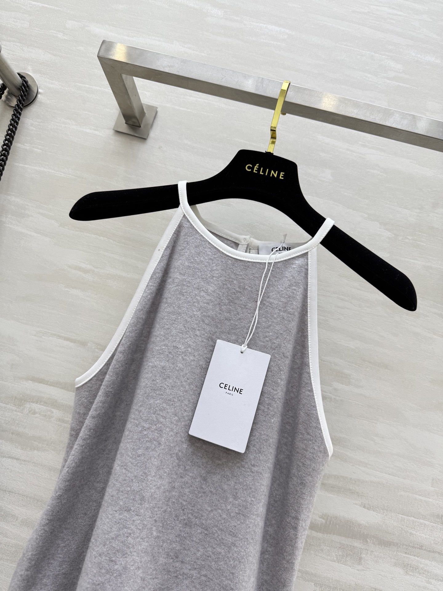 #Celin♡²⁵秋冬新款 织带包边背心吊带 精致小logo刺绣🪡 高品质 现货来size：S/M/L（