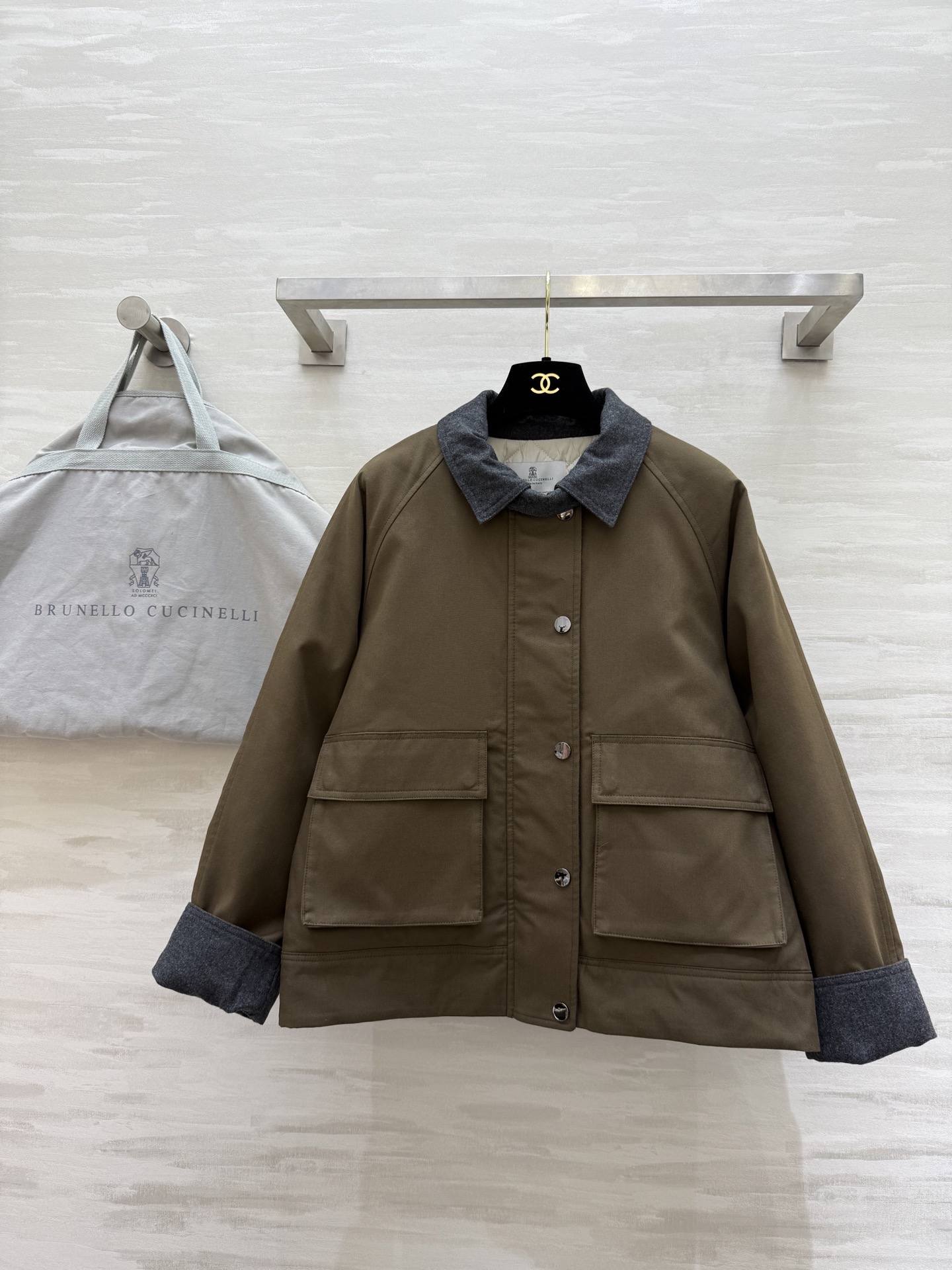 NO:562016,#BC autumn and winter new style lapel cotton jacket, two-piece fake lapel design, rhombus quilted design inside, high quality, available in stock, sizeS/M/L (S size bust 104, length 60,,jackets & coats,alexander wang19860909#BC秋冬新款 翻领棉服外套 翻领假两件设计 内里菱格夹棉设计 高品质 现货来sizeS/M/L（s码胸围104,衣长60,,jackets & coats,alexander wang,Women's clothing