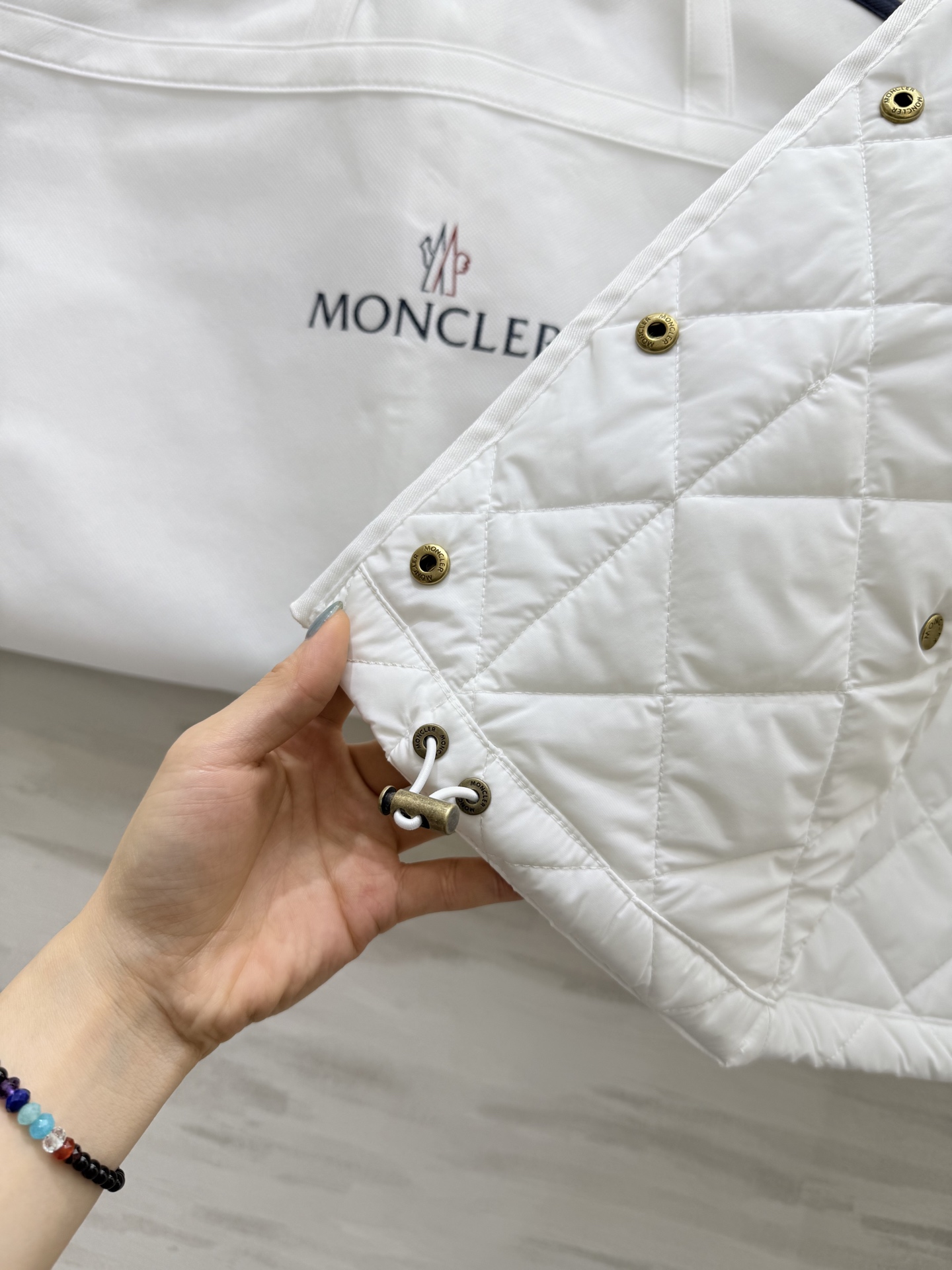 #Moncle♡²⁵秋冬新款 菱格翻领棉服马甲 高品质定制 现货首发size：S/M/L（s码胸围：92