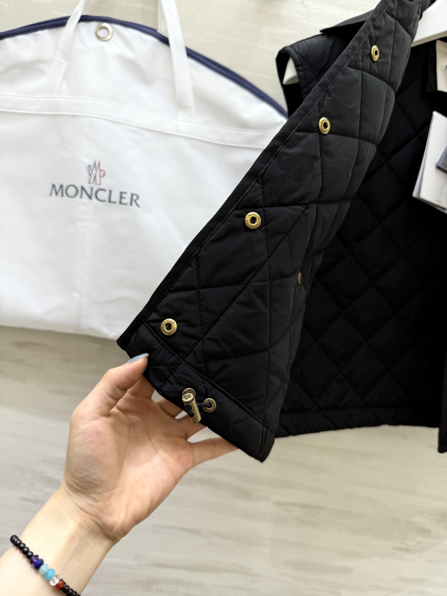 #Moncle♡²⁵秋冬新款 菱格翻领棉服马甲 高品质定制 现货首发size：S/M/L（s码胸围：92