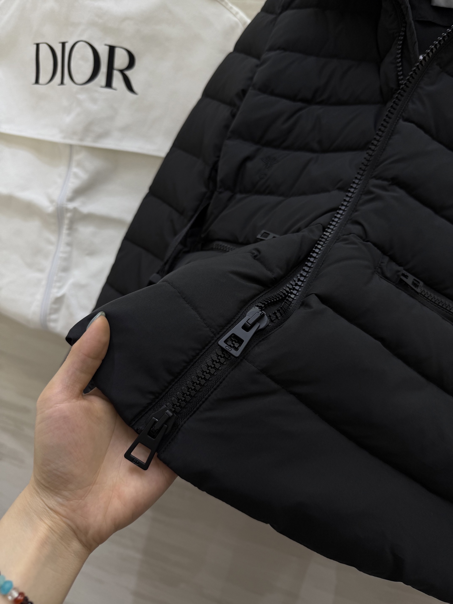 #DIO♡²⁵秋冬新款 立领收腰羽绒服 内里90白鸭绒填充 高品质 现货来size：S/M/L（s码肩宽