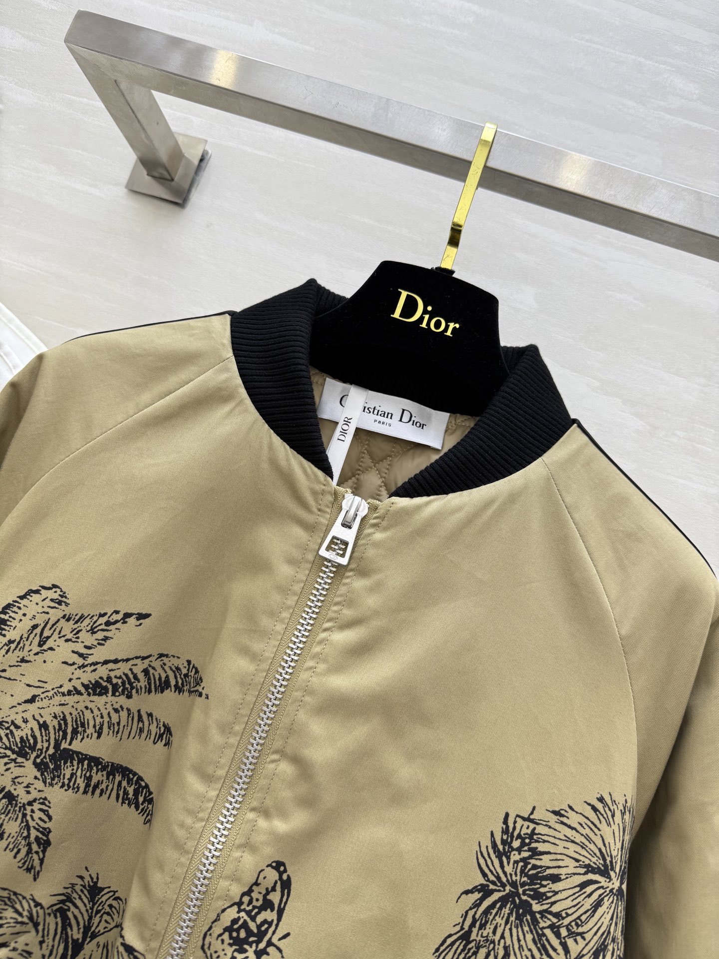 #DIO♡²⁵秋冬新款 印花菱格夹克棉服外套 内里夹棉保暖舒适 高品质 现货首发size：S/M/L（s