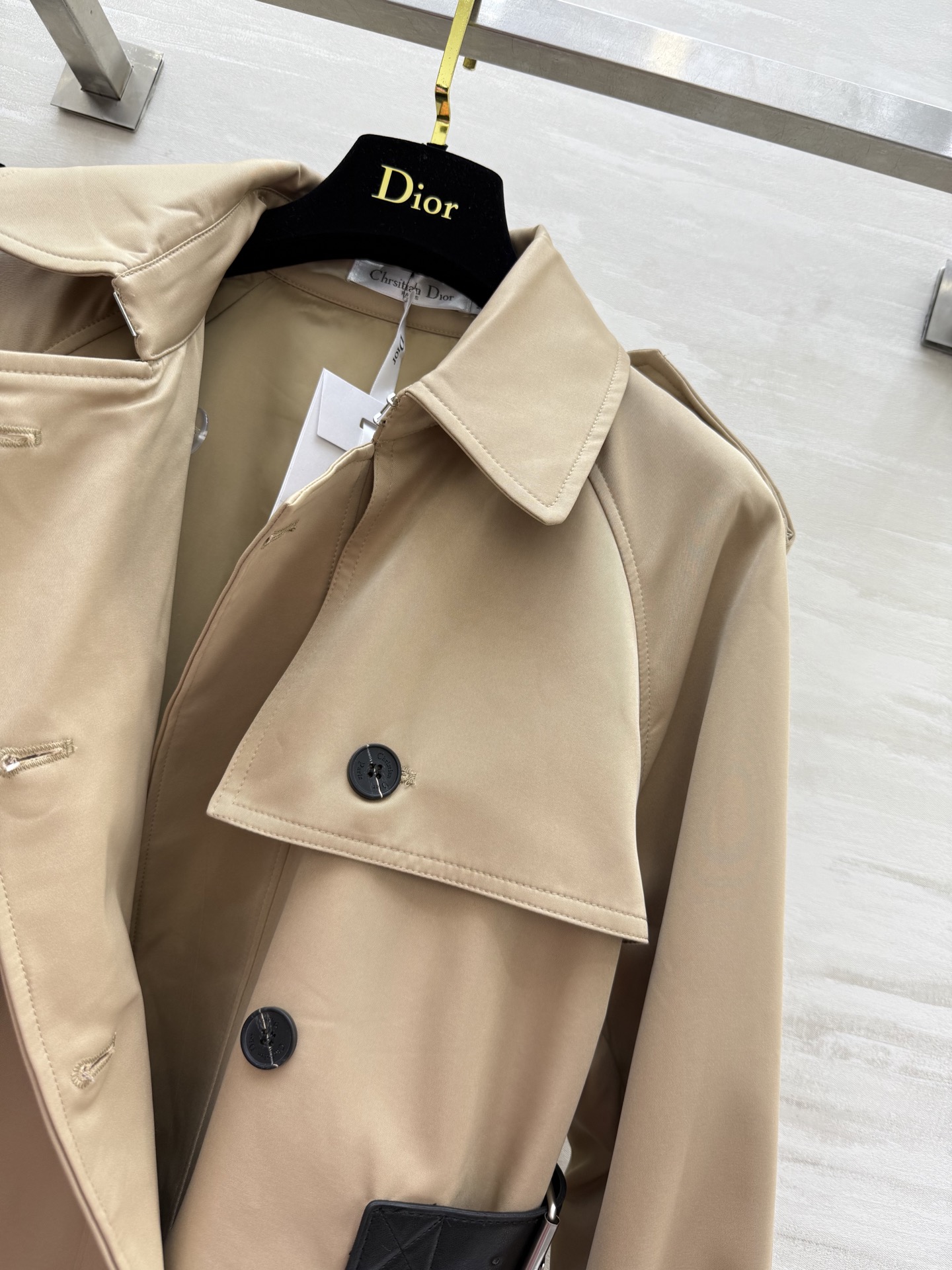 #DIO♡²⁵秋冬新款 长款翻领风衣外套 腰部皮扣收腰显瘦 立体剪裁版型 现货来size：S/M/L（M