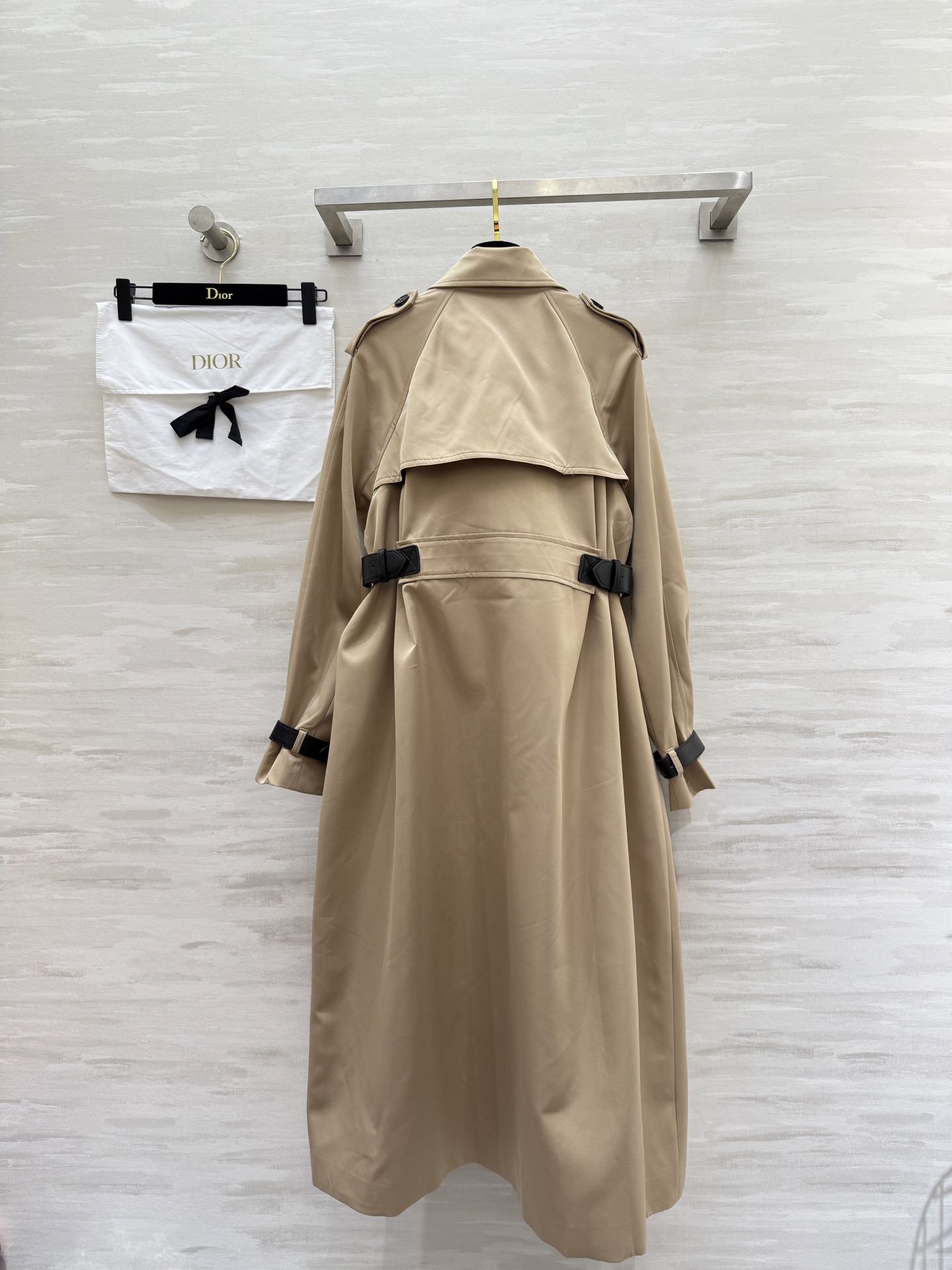 #DIO♡²⁵秋冬新款 长款翻领风衣外套 腰部皮扣收腰显瘦 立体剪裁版型 现货来size：S/M/L（M