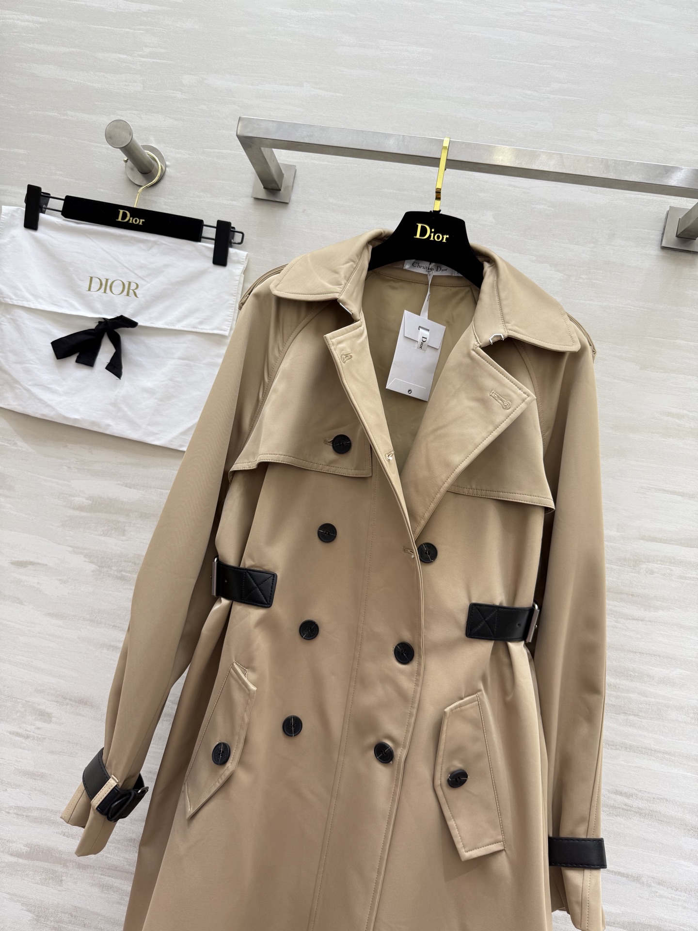 #DIO♡²⁵秋冬新款 长款翻领风衣外套 腰部皮扣收腰显瘦 立体剪裁版型 现货来size：S/M/L（M