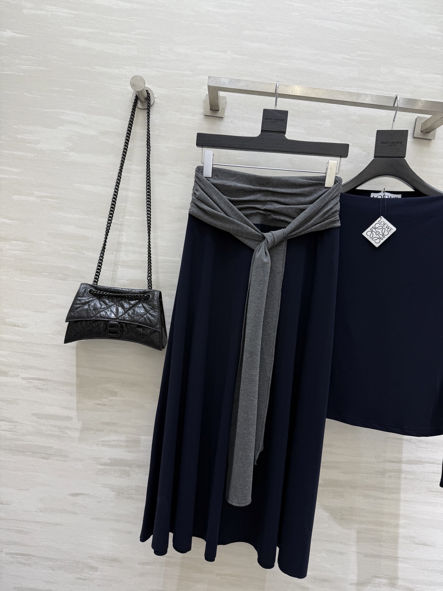 #Loew♡²⁵秋冬新款 设计感套装 时髦精必入 高品质 现货首发size：S/M/L/XL（M码肩宽：