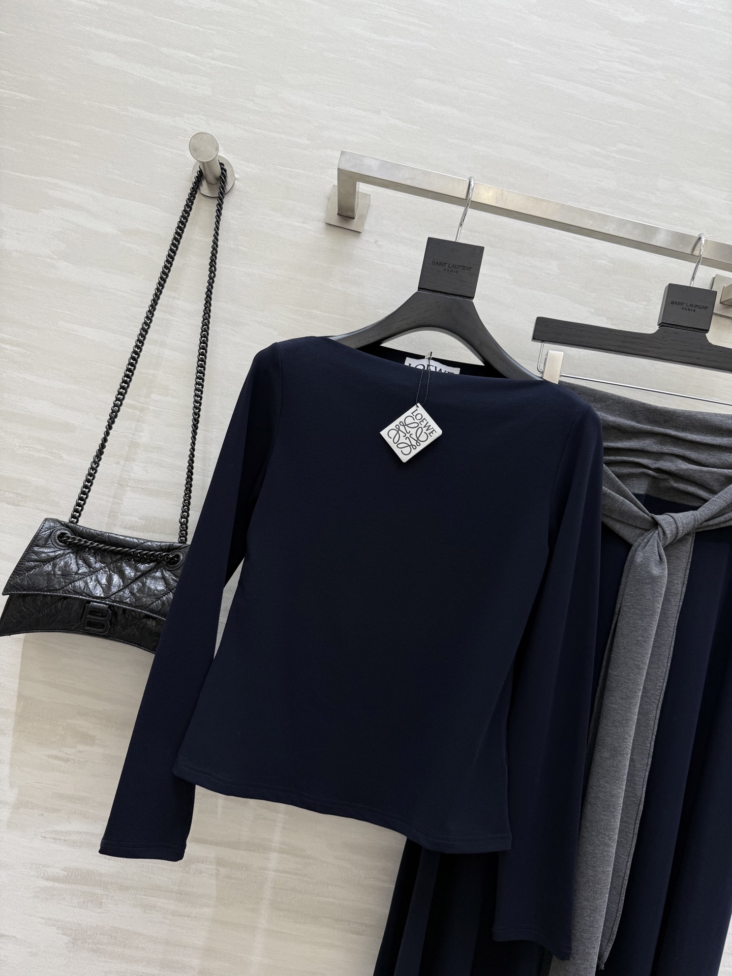 #Loew♡²⁵秋冬新款 设计感套装 时髦精必入 高品质 现货首发size：S/M/L/XL（M码肩宽：