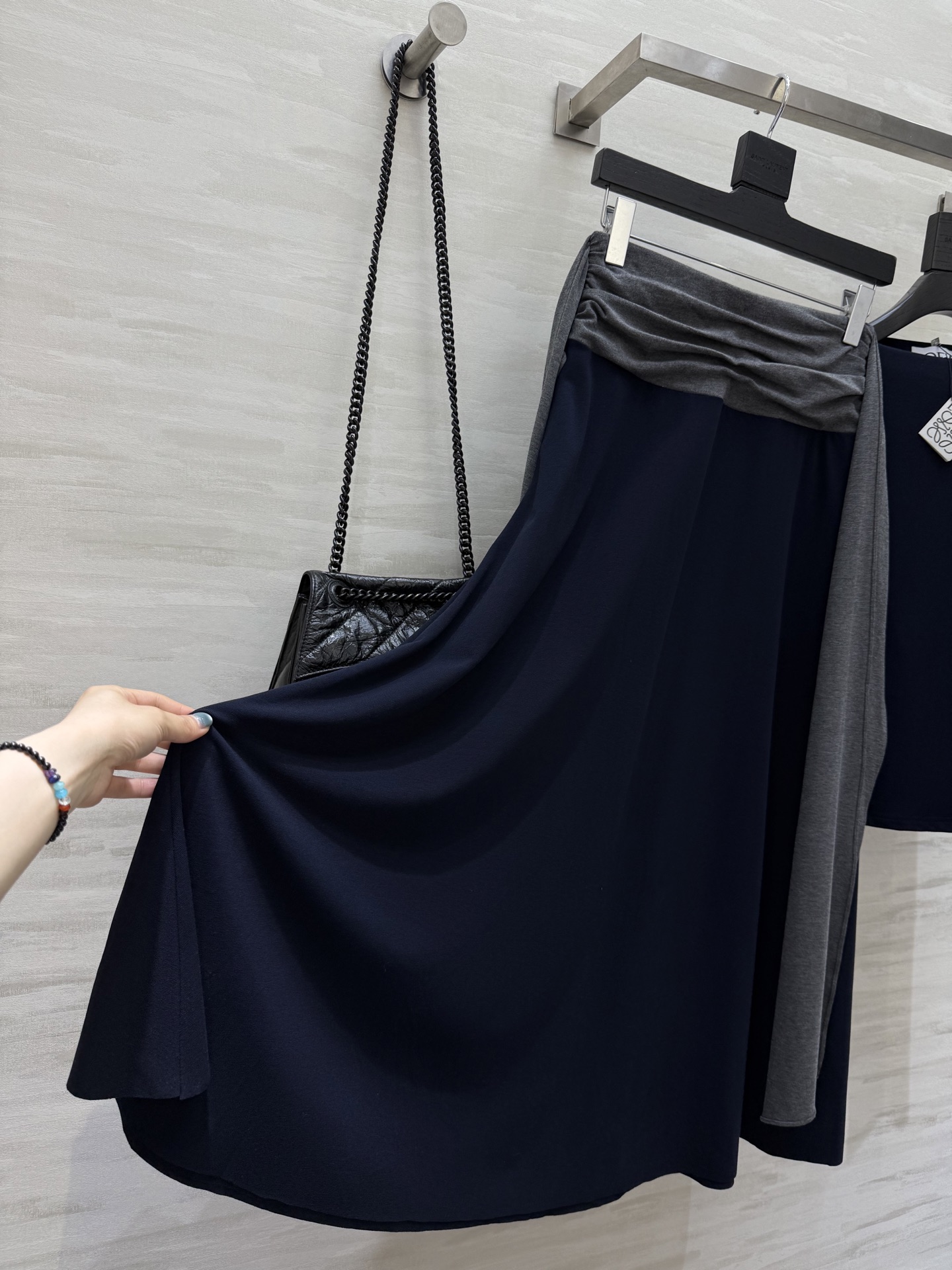 #Loew♡²⁵秋冬新款 设计感套装 时髦精必入 高品质 现货首发size：S/M/L/XL（M码肩宽：