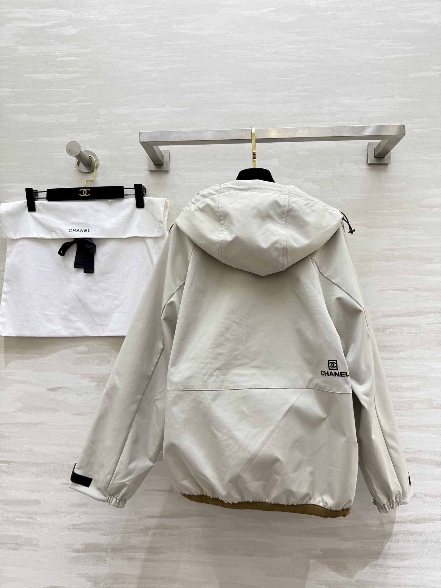 #Chane♡²⁵秋冬新款 中古系列 连帽冲锋衣外套 高品质定制 现货首发size：36/38/40（3