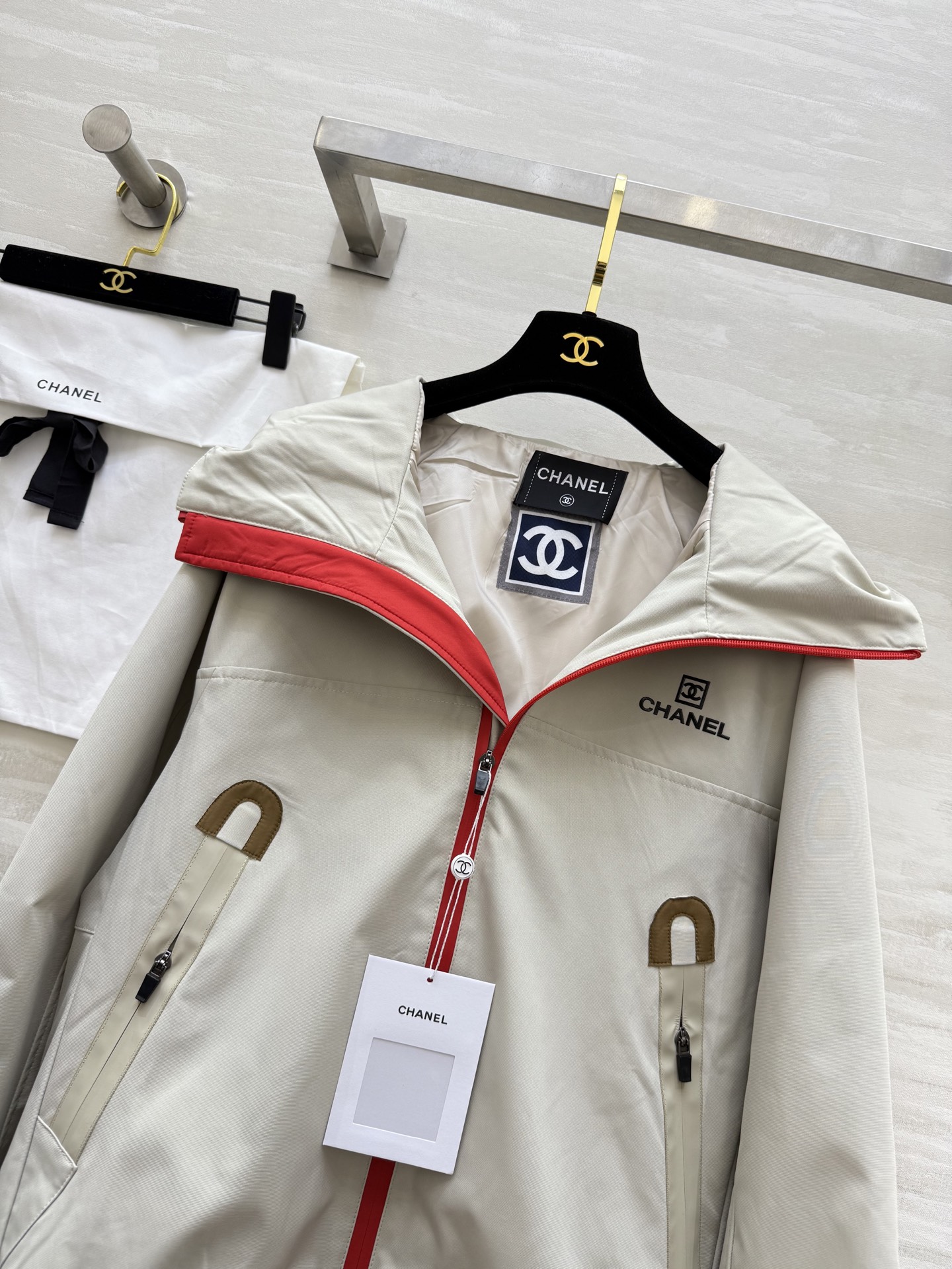 #Chane♡²⁵秋冬新款 中古系列 连帽冲锋衣外套 高品质定制 现货首发size：36/38/40（3