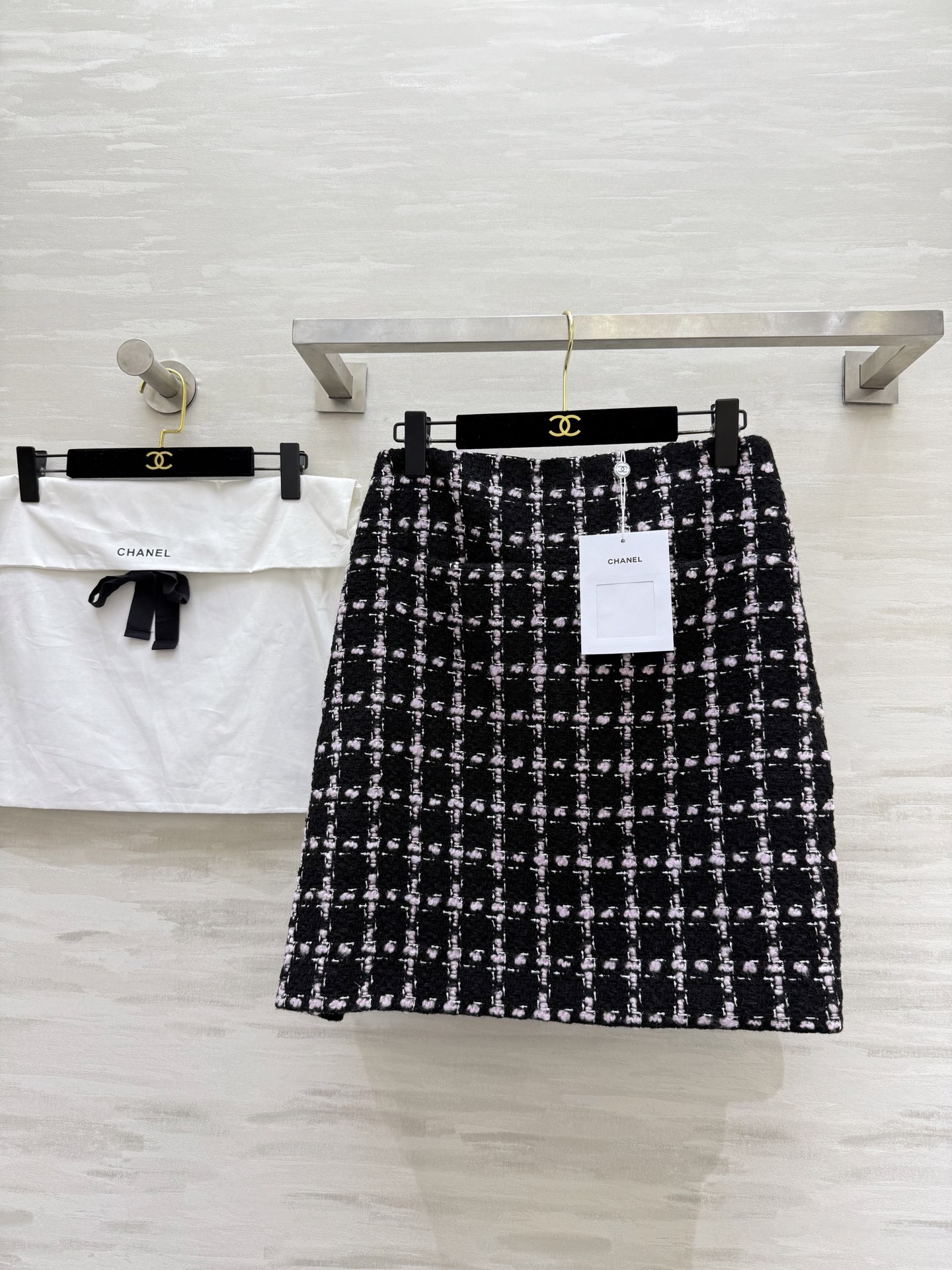 NO:568224,pz#Chane new autumn and winter wool woven tweed skirt, high quality customization, ready for sale, sizeS/M/L (S size waist 66, hip 90, skirt length 48),,chanel,skirts,alexander wang19860909pz#Chane秋冬新款 羊毛编织花呢半裙 高品质定制 现货首发sizeS/M/L（s码腰围66,臀围90,裙长48）,,chanel,skirts,alexander wang,Women's clothing
