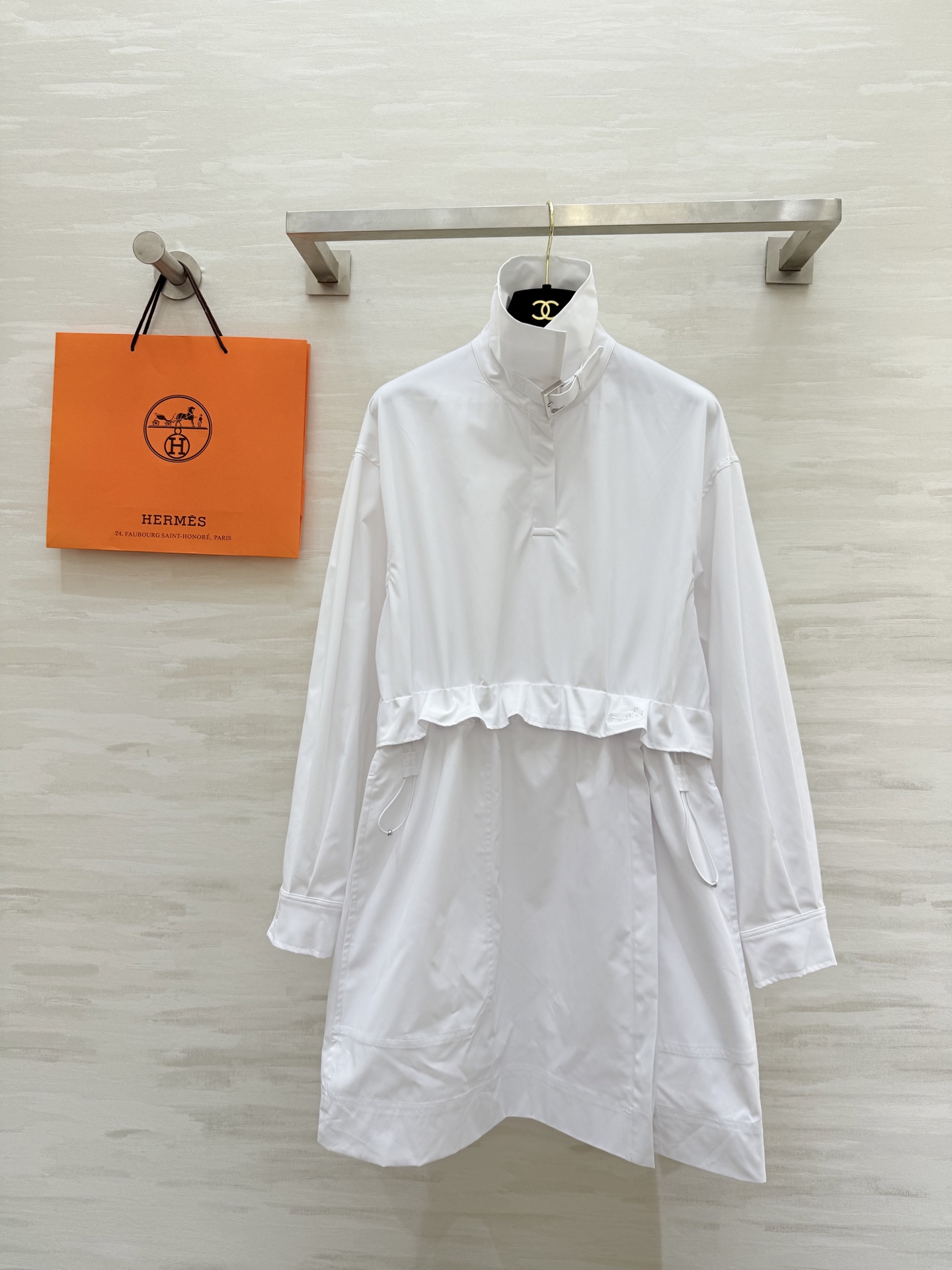 NO:569102,#Herme new autumn and winter silk cotton shirt dress, high quality customization, available in stock first size S/M/L (S size shoulder width 50, bust 104, length 87),,hermes,skirts,alexander wang19860909#Herme秋冬新款 丝绸棉衬衣裙 高品质定制 现货首发sizeS/M/L（s码肩宽50,胸围104,衣长87）,,hermes,skirts,alexander wang,Women's clothing