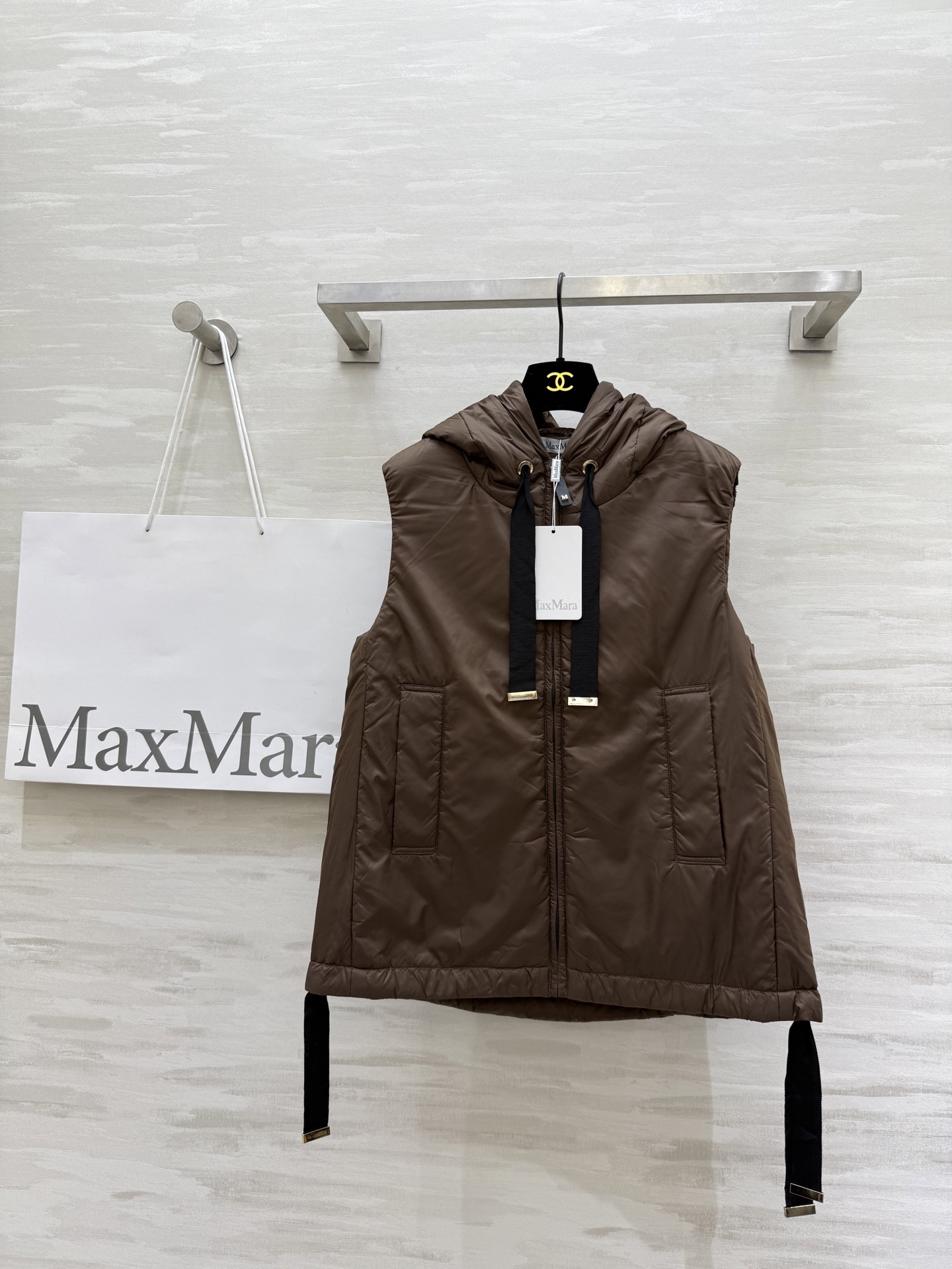 NO:569152,Comes with dust bag, MaxMara The Cube series, camel velvet vest, high quality customization, available in stock, size S/M/L (S size bust 98, length 61, alexander wang19860909配防尘袋MaxMara The Cube系列 骆驼绒马甲 高品质定制 现货首发sizeS/M/L（s码胸围98,衣长61,,alexander wang,Women's clothing