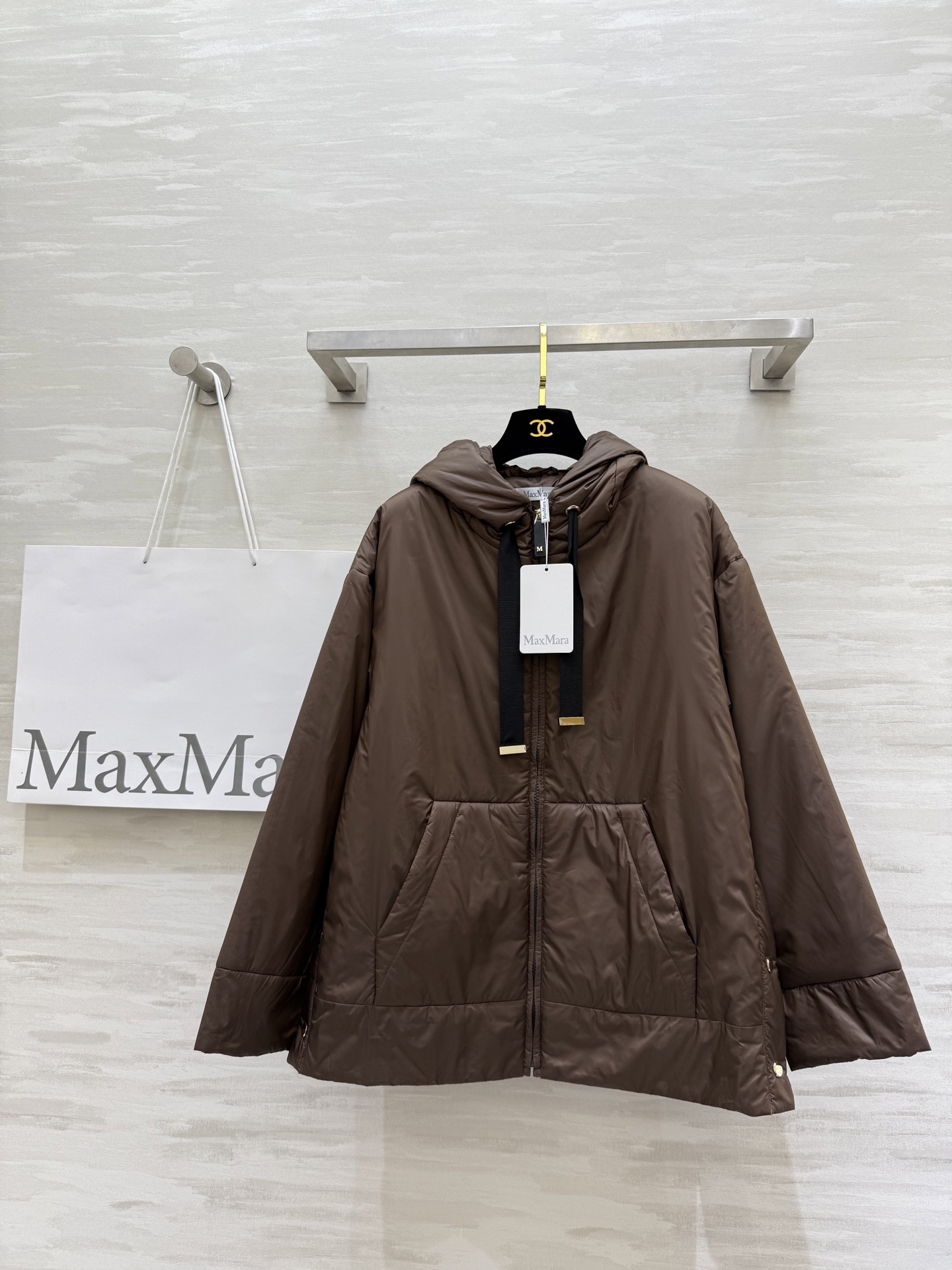 NO:569172,Comes with dust bag MaxMara The Cube series camel velvet hooded jacket High quality custom-made ready stock size S/M/L (S size shoulder width 54, chest 112, length 67),,jackets & coats,hats,alexander wang19860909配防尘袋MaxMara The Cube系列 骆驼绒连帽外套 高品质定制 现货首发sizeS/M/L（s码肩宽54,胸围112,衣长67）,,jackets & coats,hats,alexander wang,Women's clothing
