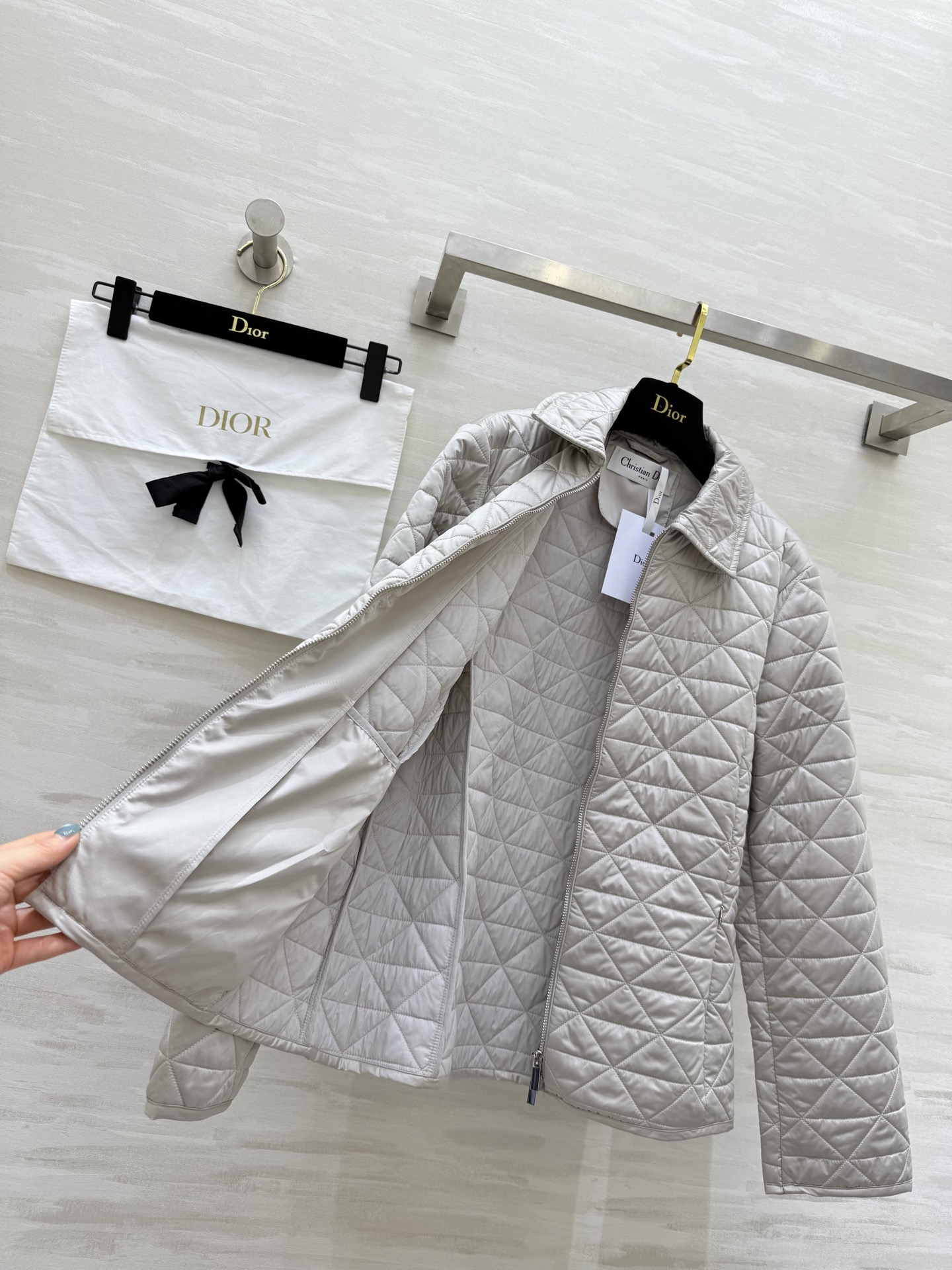 #DIO♡²⁵秋冬新款 藤格纹驼绒羽绒服 高品质定制 现货首发size：S/M/L（s码肩宽：39，胸围