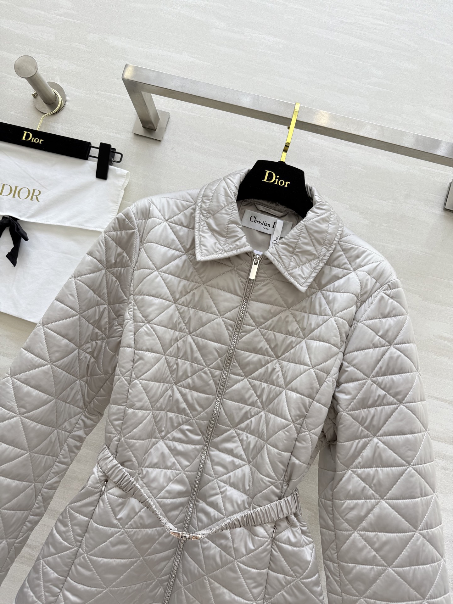 #DIO♡²⁵秋冬新款 藤格纹驼绒羽绒服 高品质定制 现货首发size：S/M/L（s码肩宽：39，胸围