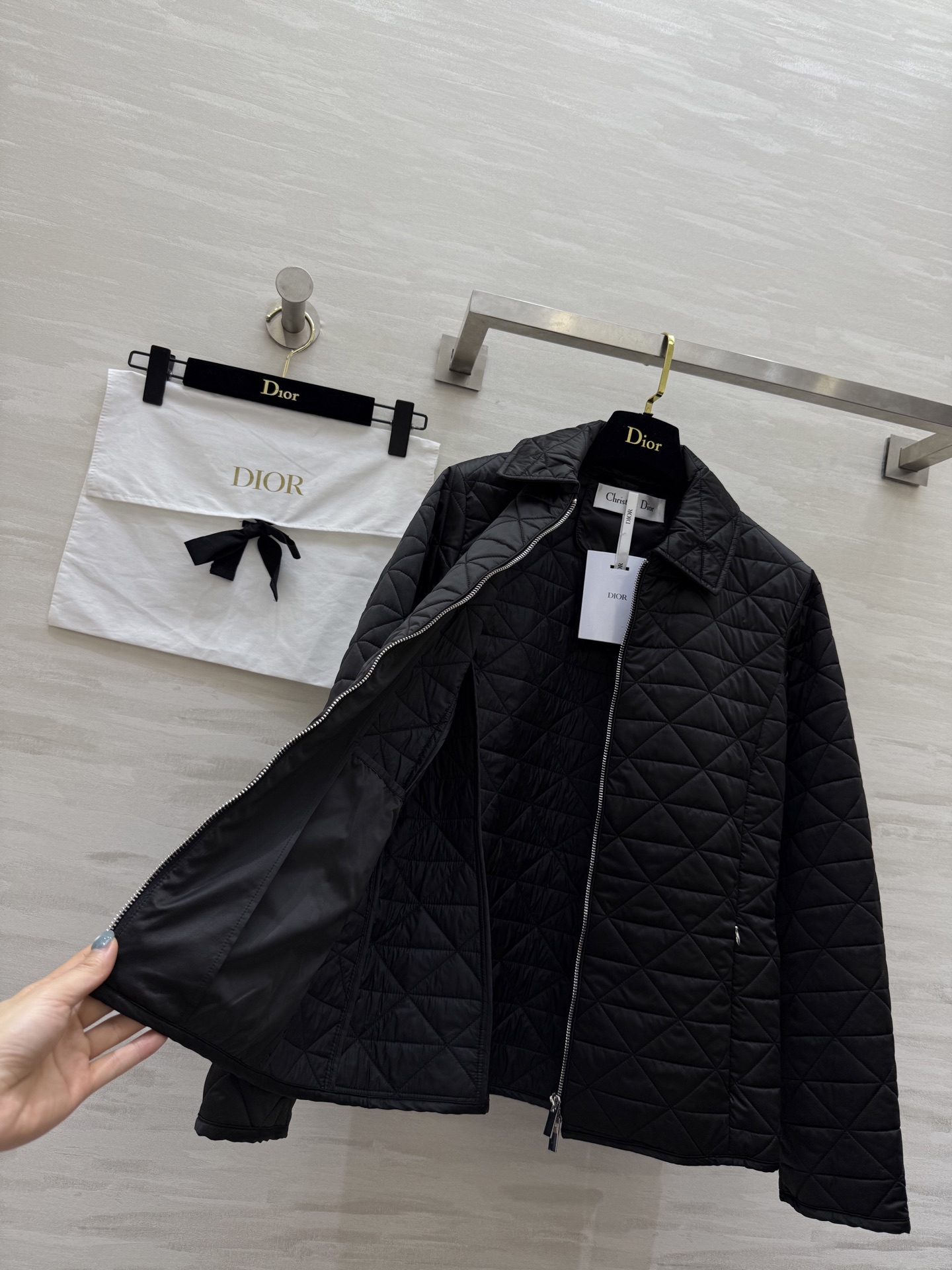 #DIO♡²⁵秋冬新款 藤格纹驼绒羽绒服 高品质定制 现货首发size：S/M/L（s码肩宽：39，胸围