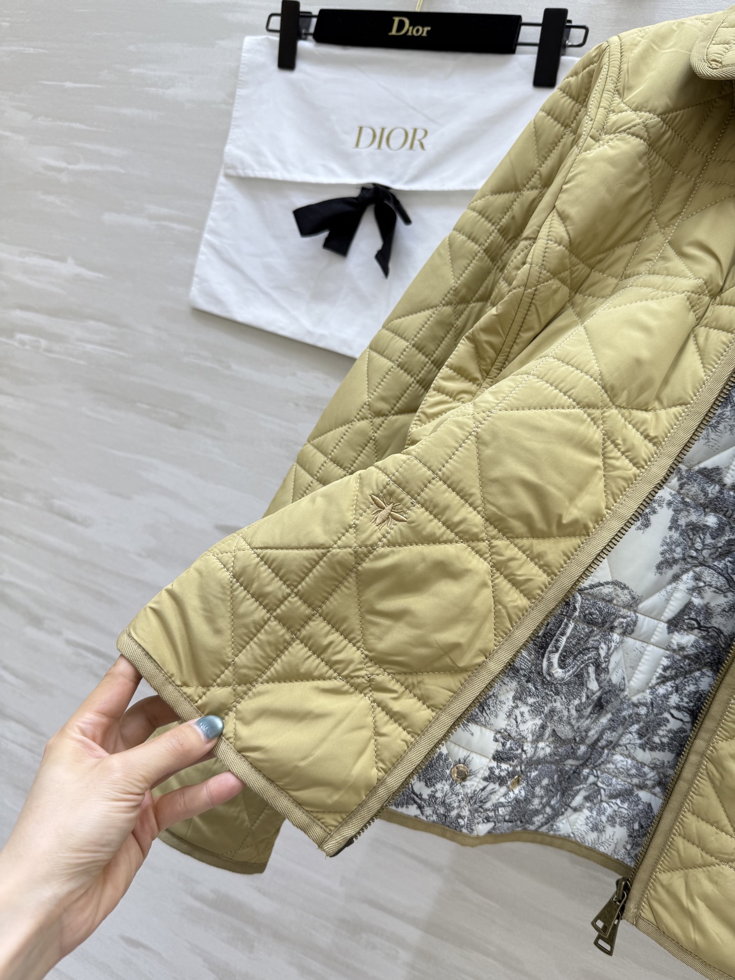 #DIO♡²⁵秋冬新款 藤格纹翻领棉服 高品质定制 现货首发size：S/M/L/XL（s码肩宽：37，