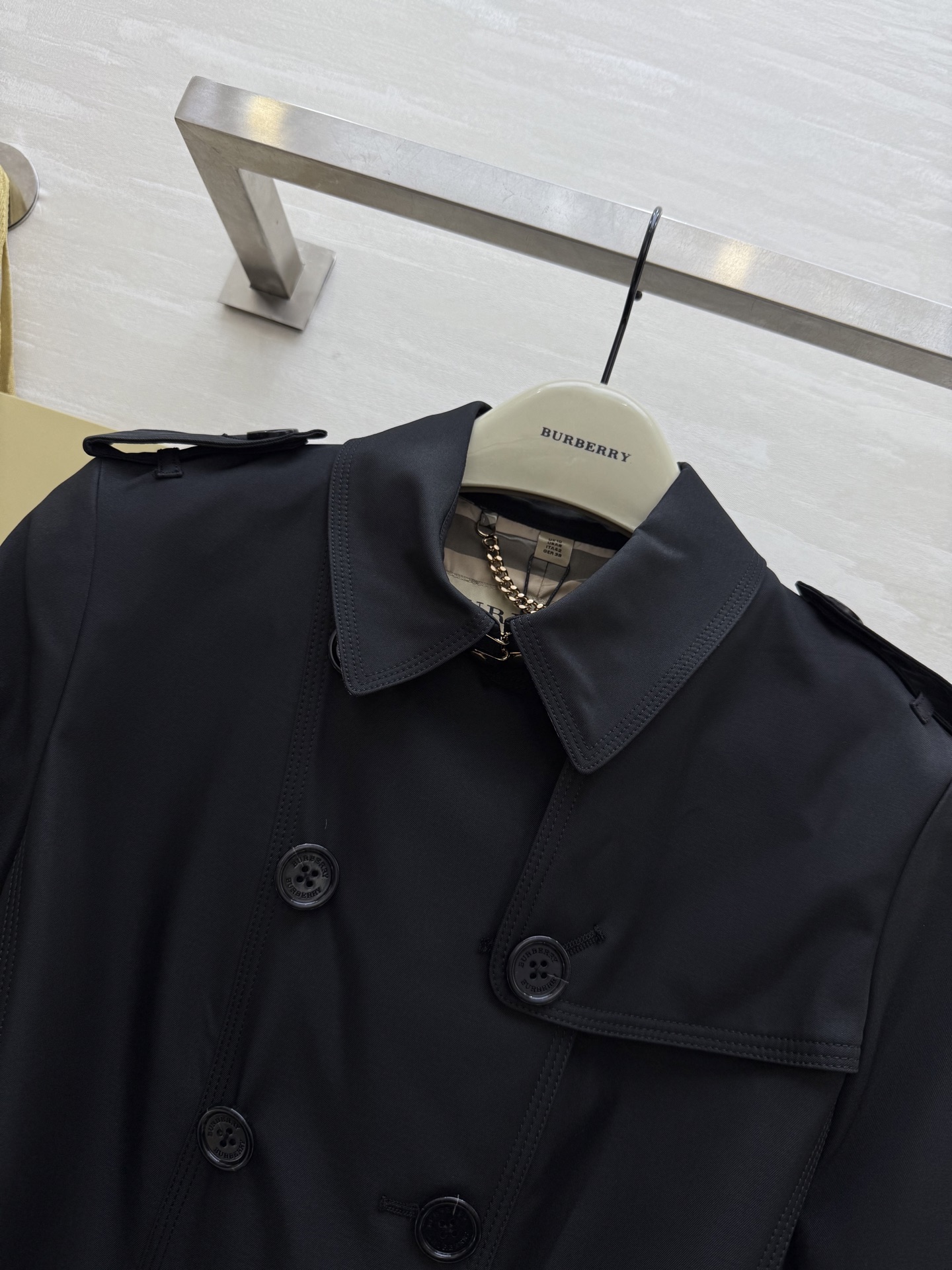 #BURBERR♡²⁵秋冬新款 桑德林风衣短款风衣外套 高品质定制 现货首发size：4/6/8/10/