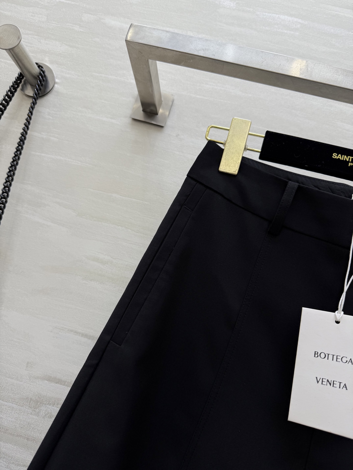 #Bv²⁵秋冬新款 弯刀廓形西裤 高品质 现货首发size：S/M/L/XL/XXL（M码腰围：70，裤