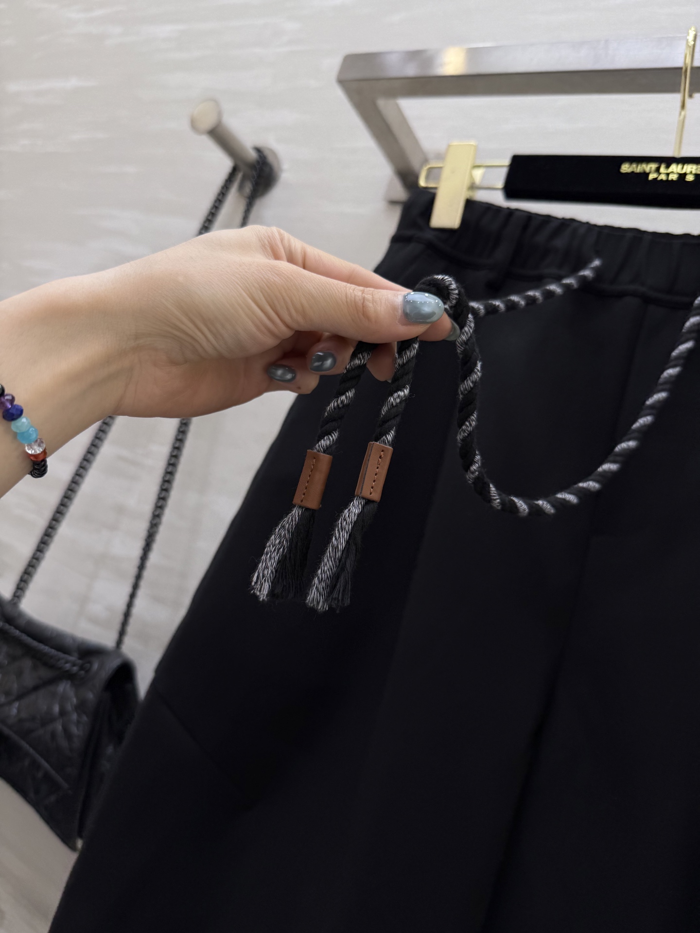 #Loew♡²⁵早秋新款 廓形中裤 高品质定制 现货首发size：26/27/28/29/30（27码腰