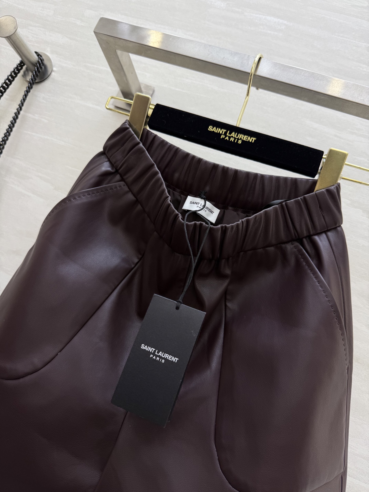 #ysl²⁵秋冬新款 环保皮短裤 高品质定制 现货首发size：26/27/28/29/30（26码腰围