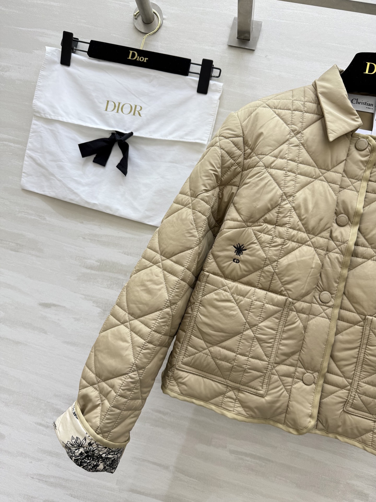 #DIO♡²⁵秋冬新款 戴妃藤格纹翻领棉服外套 高品质定制 现货首发size：S/M/L（s码肩宽：42