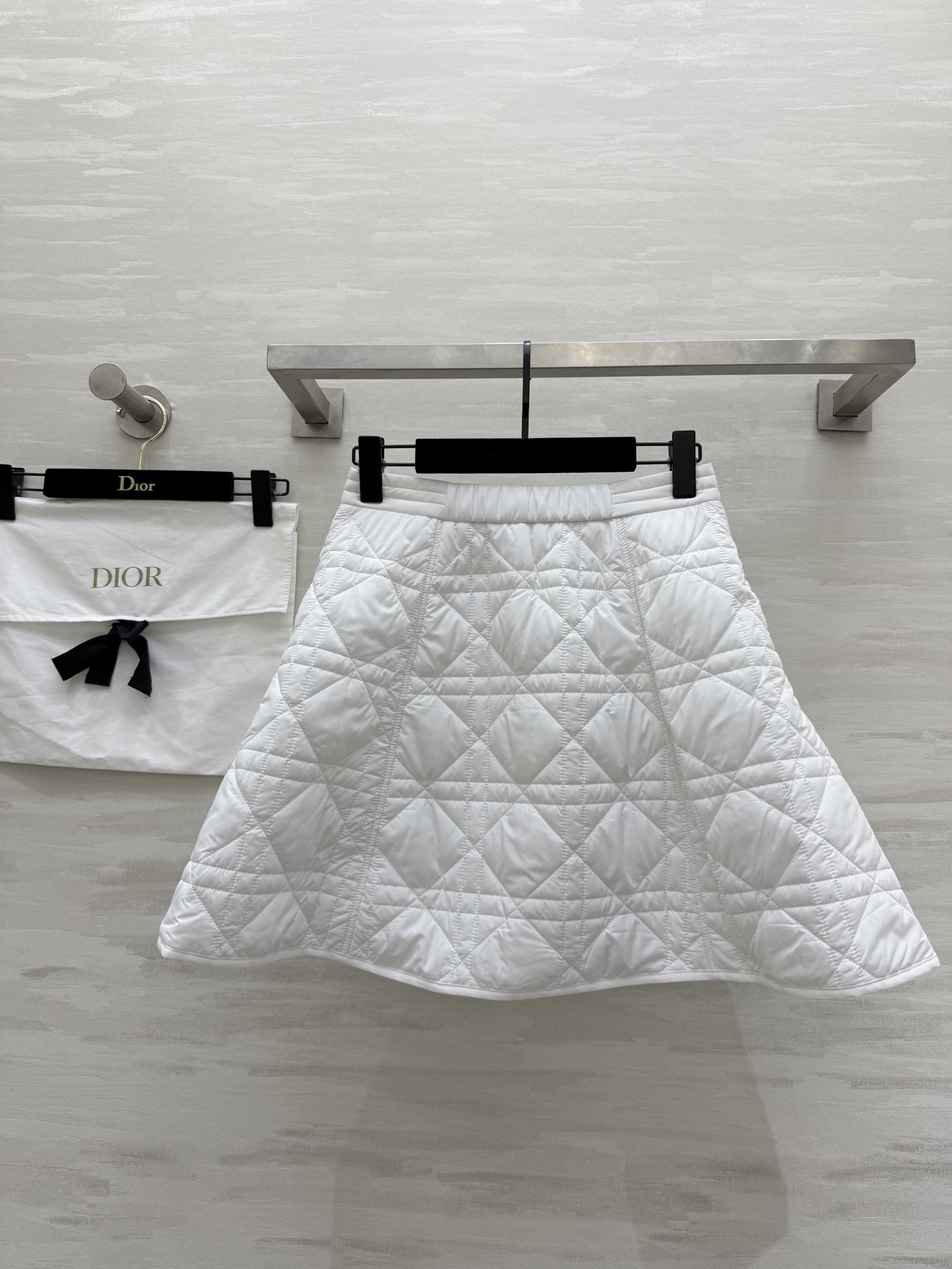 #DIO♡²⁵秋冬新款 戴妃藤格纹A摆夹棉半裙 高品质定制 现货首发size：S/M/L（s码腰围：66