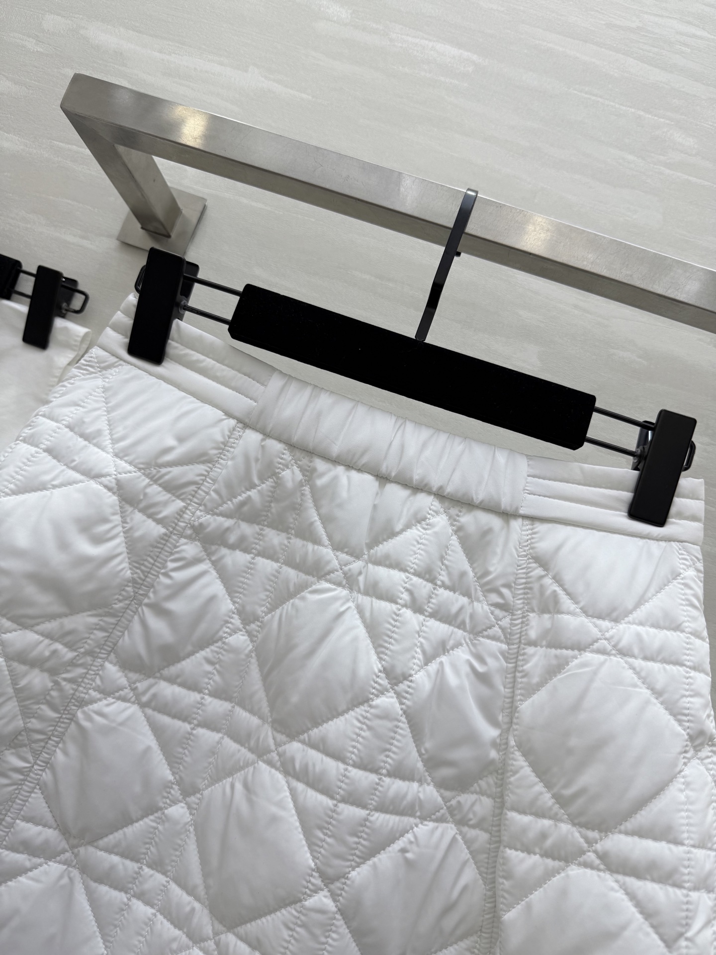 #DIO♡²⁵秋冬新款 戴妃藤格纹A摆夹棉半裙 高品质定制 现货首发size：S/M/L（s码腰围：66