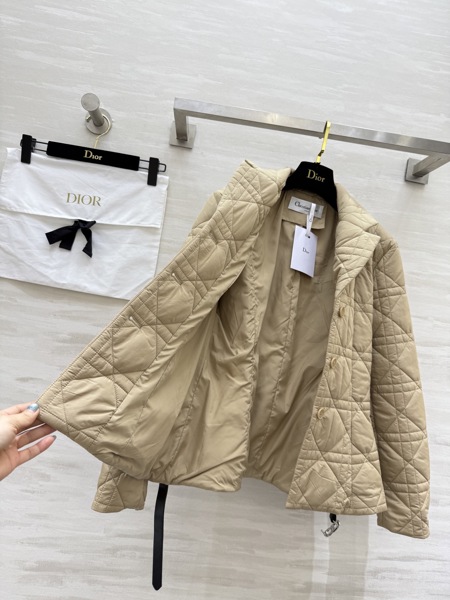 #DIO♡²⁵秋冬新款 戴妃藤格纹棉服外套 配送腰带点缀精致收腰显瘦 高品质 现货首发size：S/M/