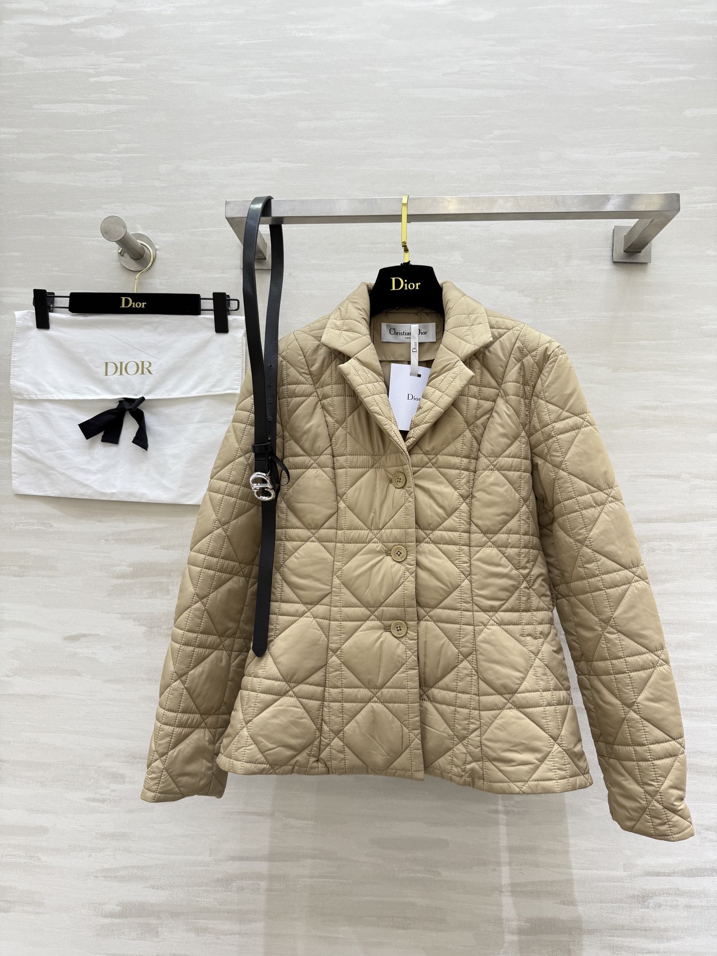 #DIO♡²⁵秋冬新款 戴妃藤格纹棉服外套 配送腰带点缀精致收腰显瘦 高品质 现货首发size：S/M/