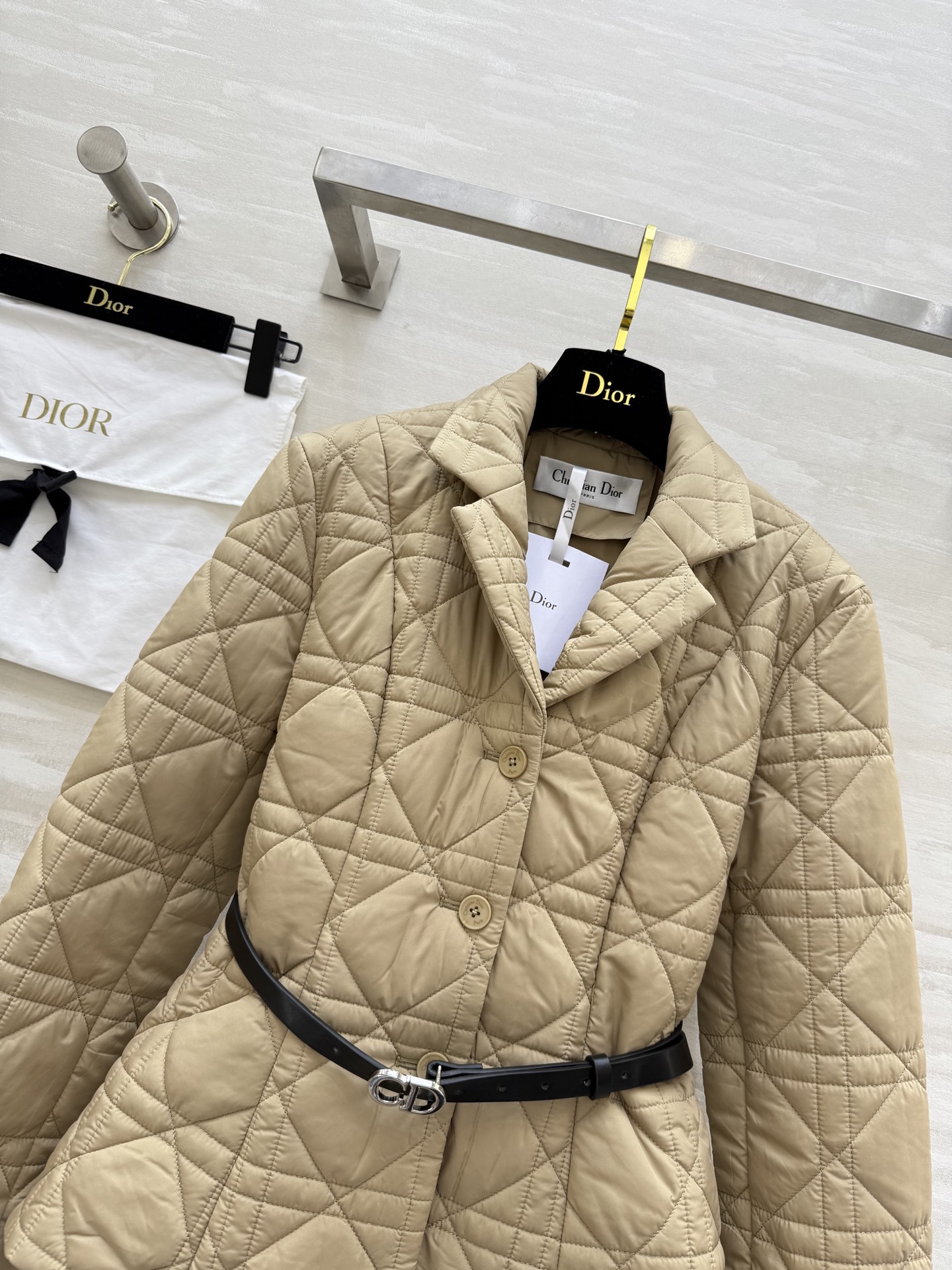 #DIO♡²⁵秋冬新款 戴妃藤格纹棉服外套 配送腰带点缀精致收腰显瘦 高品质 现货首发size：S/M/