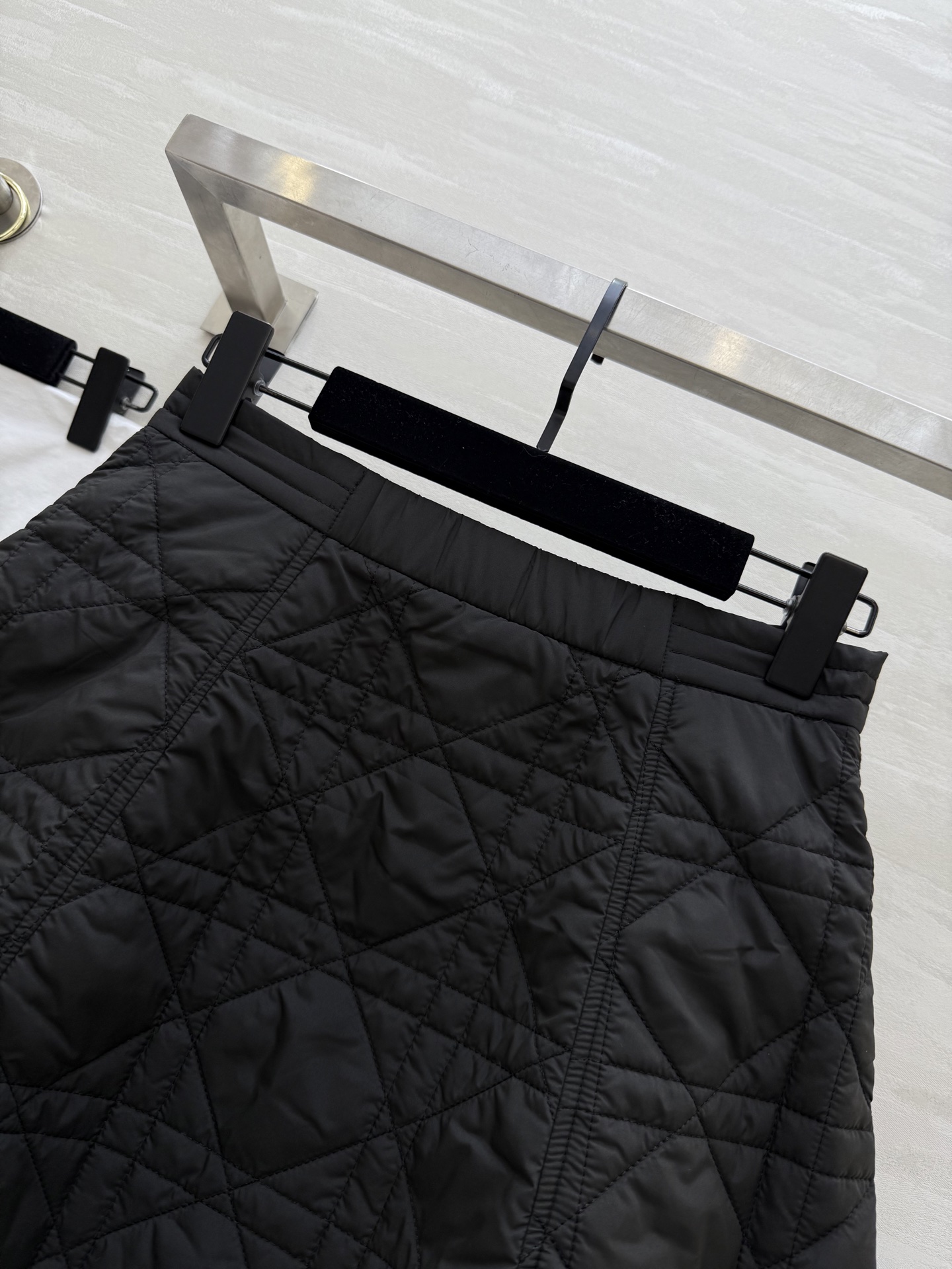 #DIO♡²⁵秋冬新款 戴妃藤格纹A摆夹棉半裙 高品质定制 现货首发size：S/M/L（s码腰围：66