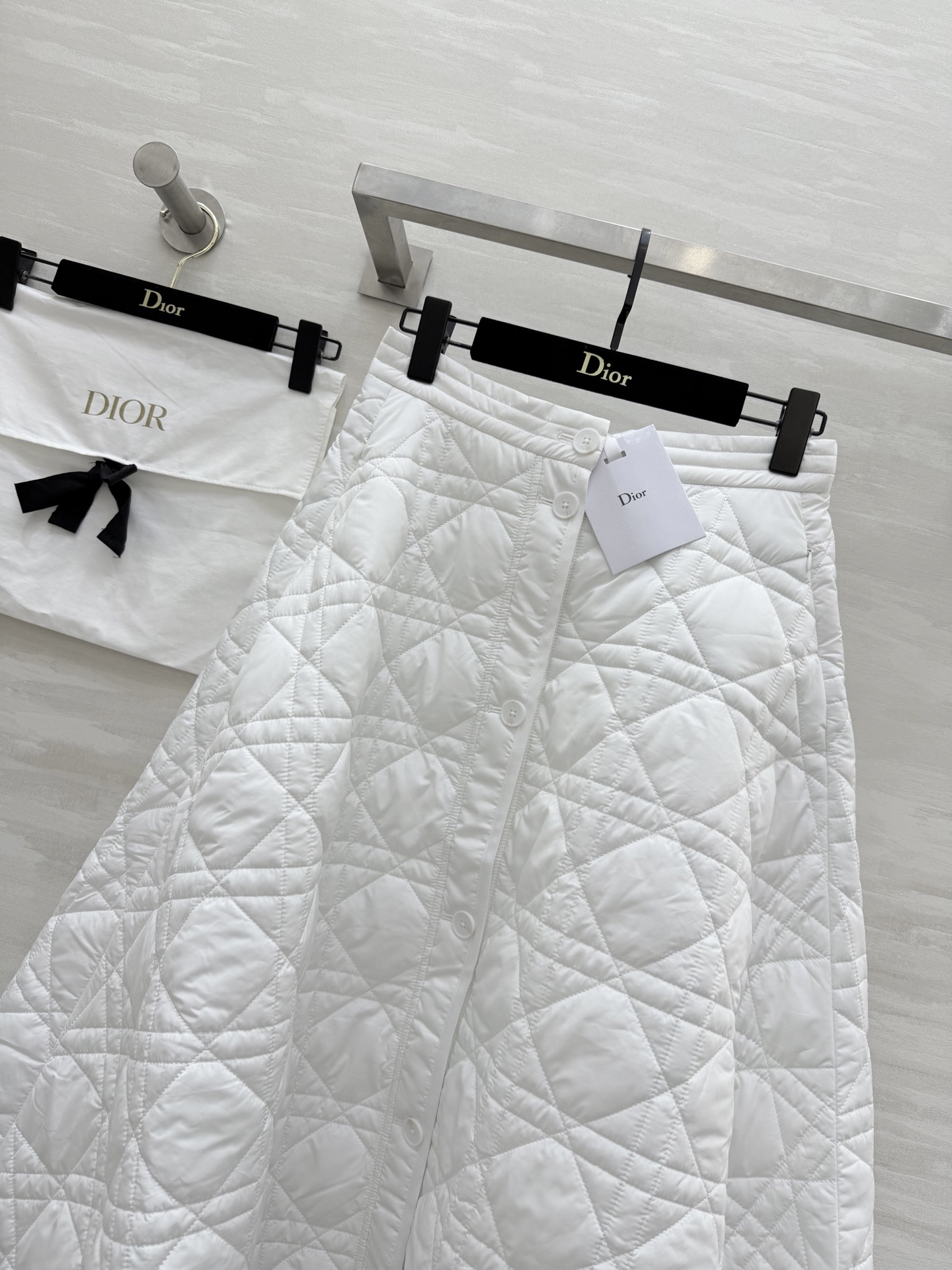 #DIO♡²⁵秋冬新款 戴妃藤格纹A摆棉服半裙 高品质定制 现货首发size：S/M/L（s码腰围：66