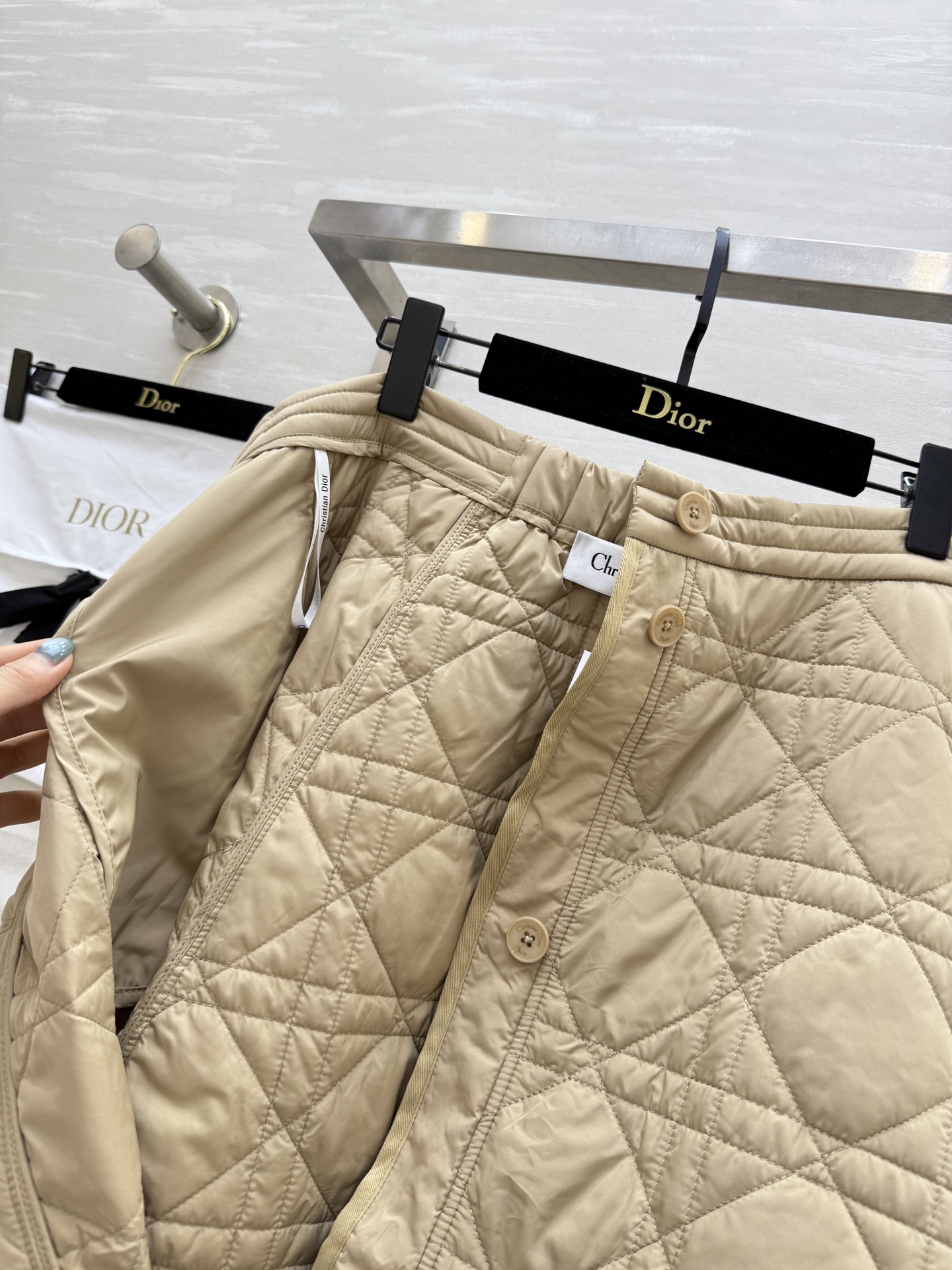 #DIO♡²⁵秋冬新款 戴妃藤格纹A摆棉服半裙 高品质定制 现货首发size：S/M/L（s码腰围：66