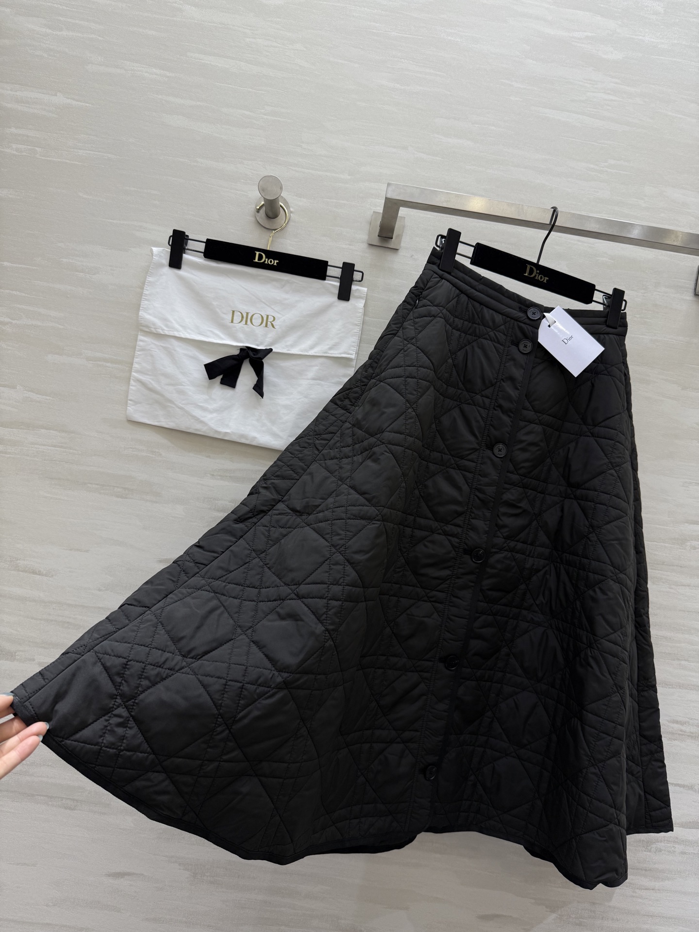 #DIO♡²⁵秋冬新款 戴妃藤格纹A摆棉服半裙 高品质定制 现货首发size：S/M/L（s码腰围：66