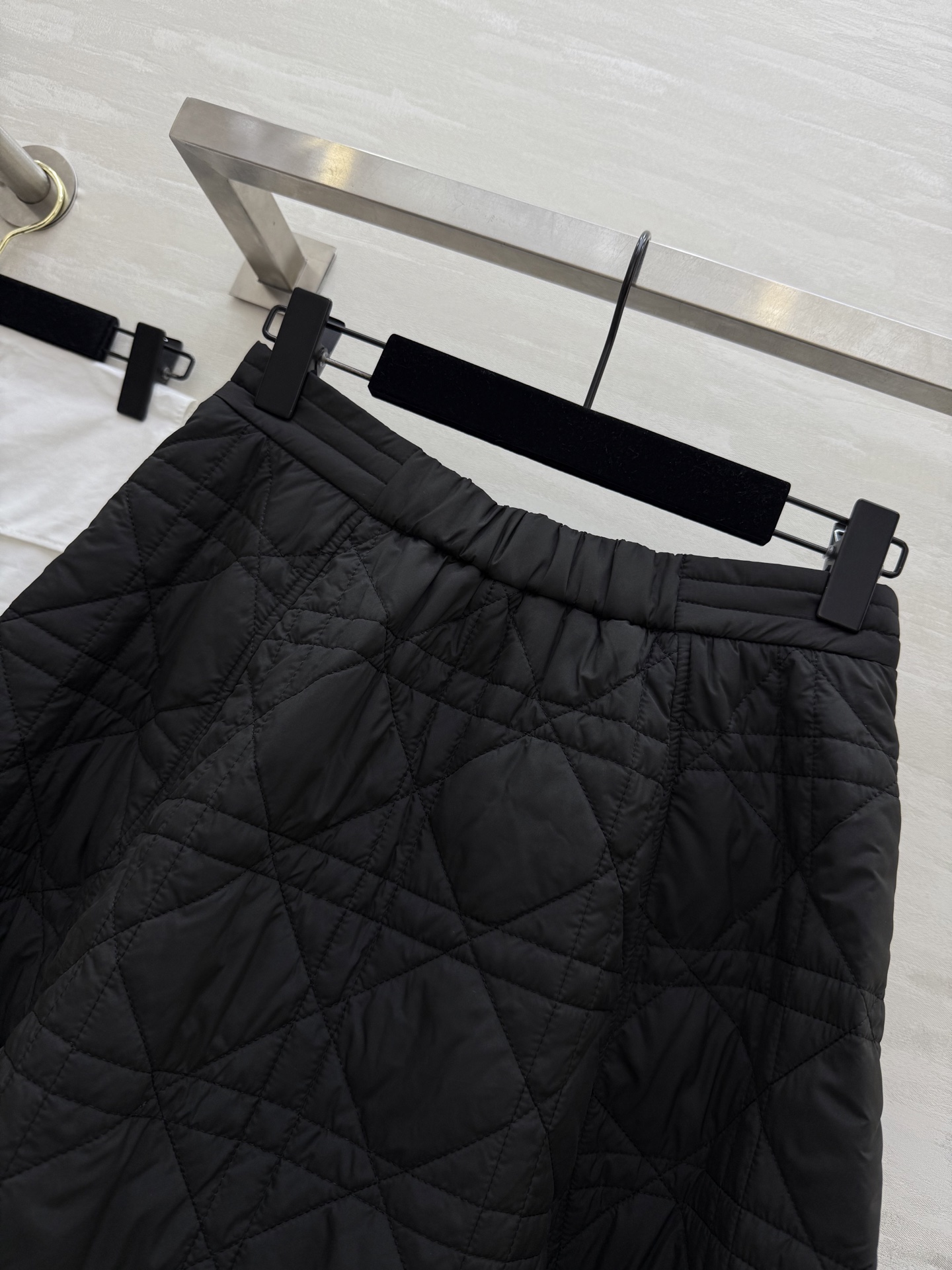 #DIO♡²⁵秋冬新款 戴妃藤格纹A摆棉服半裙 高品质定制 现货首发size：S/M/L（s码腰围：66