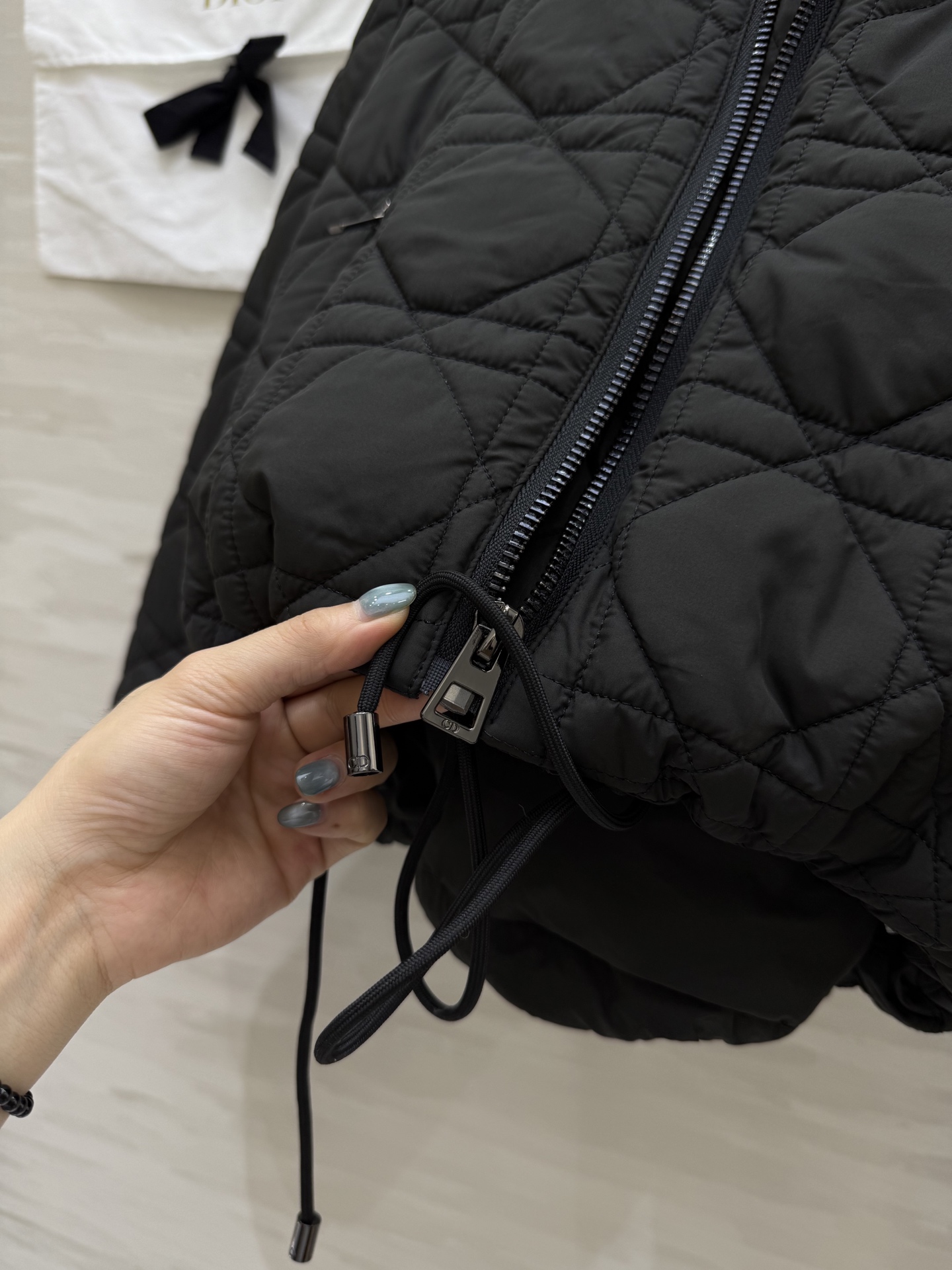 #DIO♡²⁵秋冬新款 戴妃藤格纹连帽羽绒服 内里填充90白鸭绒 超级保暖舒适 高级藤格纹设计 原版开发