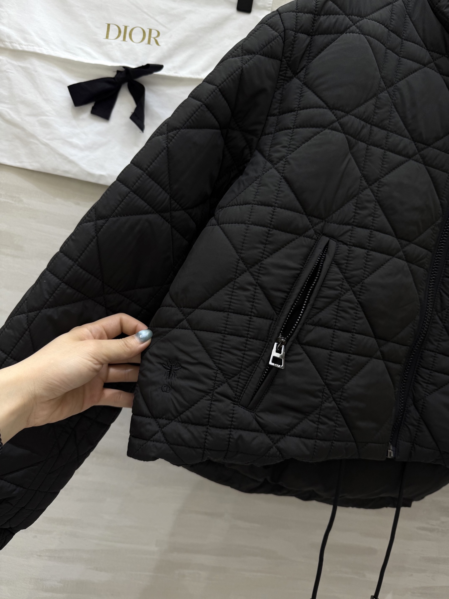 #DIO♡²⁵秋冬新款 戴妃藤格纹连帽羽绒服 内里填充90白鸭绒 超级保暖舒适 高级藤格纹设计 原版开发