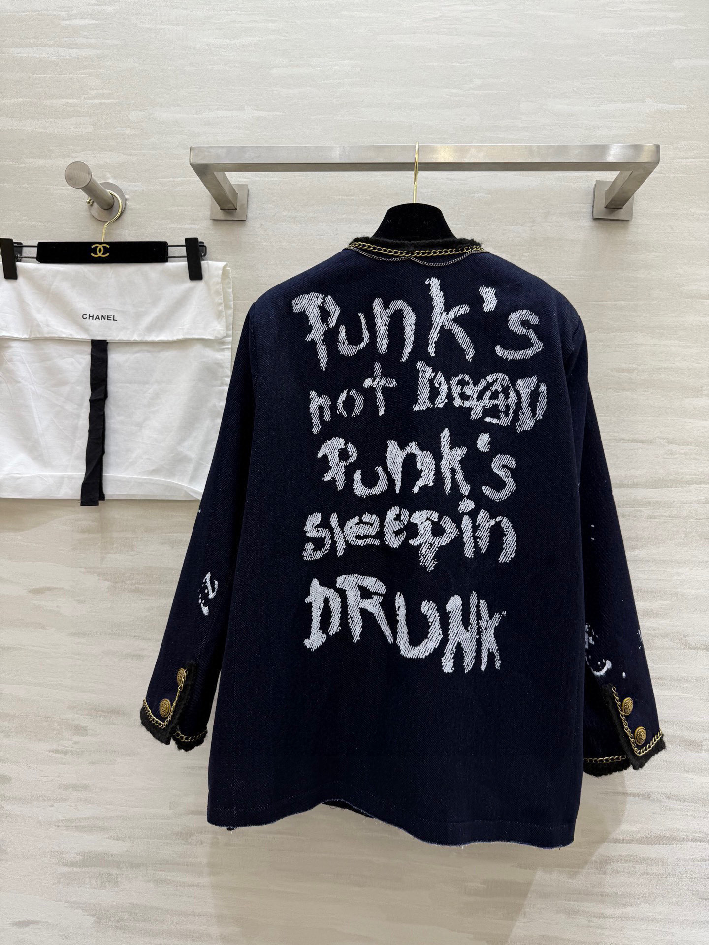 🖲️ 𝑱𝒆𝒏𝒏𝒊𝒆/CHANE♡🖲️妮妮外套太美了Jennie金智妮同款都在穿的手绘小香风外套秀场高定手