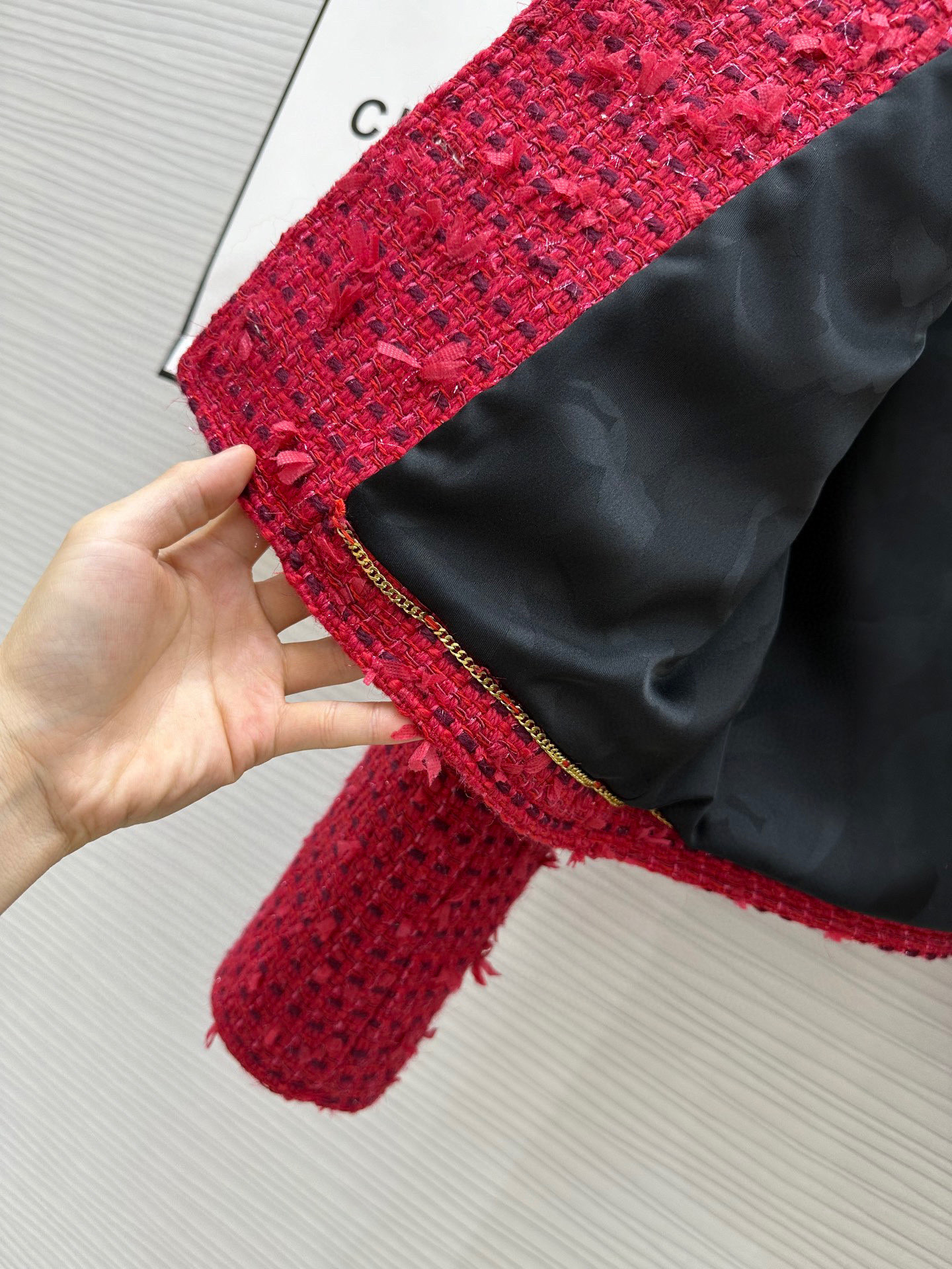 #Chane♡新款 软花呢外套 定制羊毛软花呢面料亲肤舒适 内里花纹内衬 开模定制香香logo纽扣( ˘