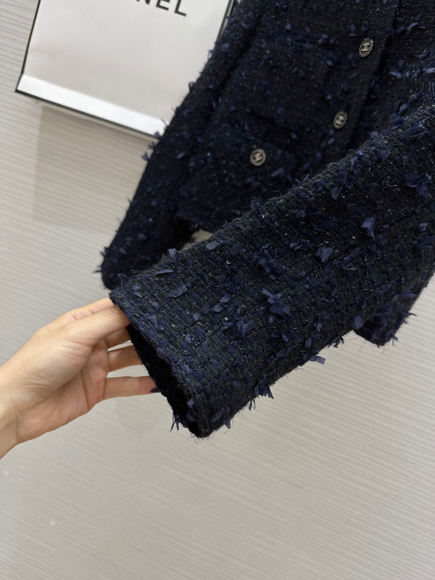 #Chane♡新款 软花呢外套 定制羊毛软花呢面料亲肤舒适 内里花纹内衬 开模定制香香logo纽扣( ˘