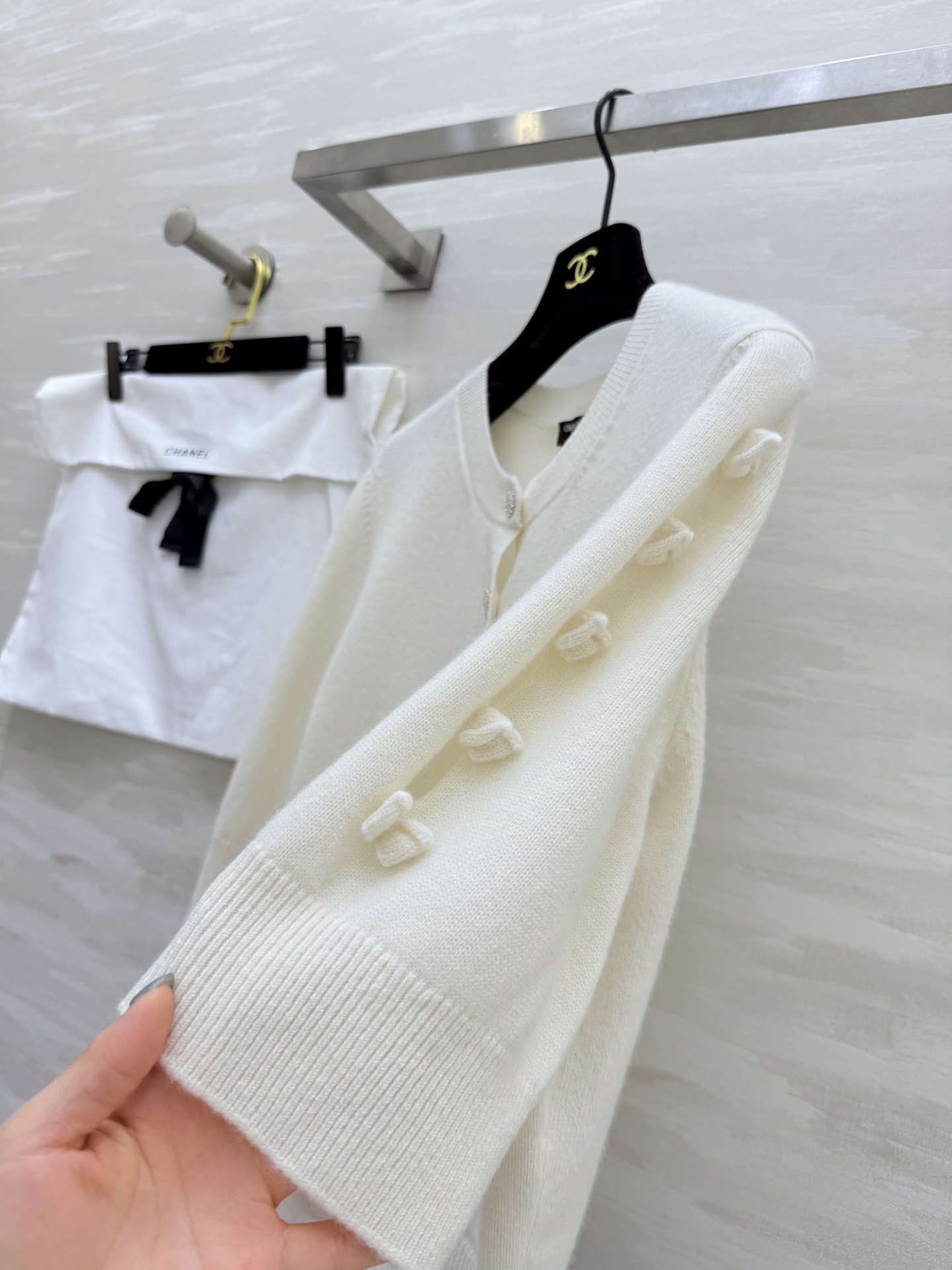 #Chane♡²⁵k 蝴蝶结🎀羊绒开衫 高品质定制 现货首发size：36/38/40（）