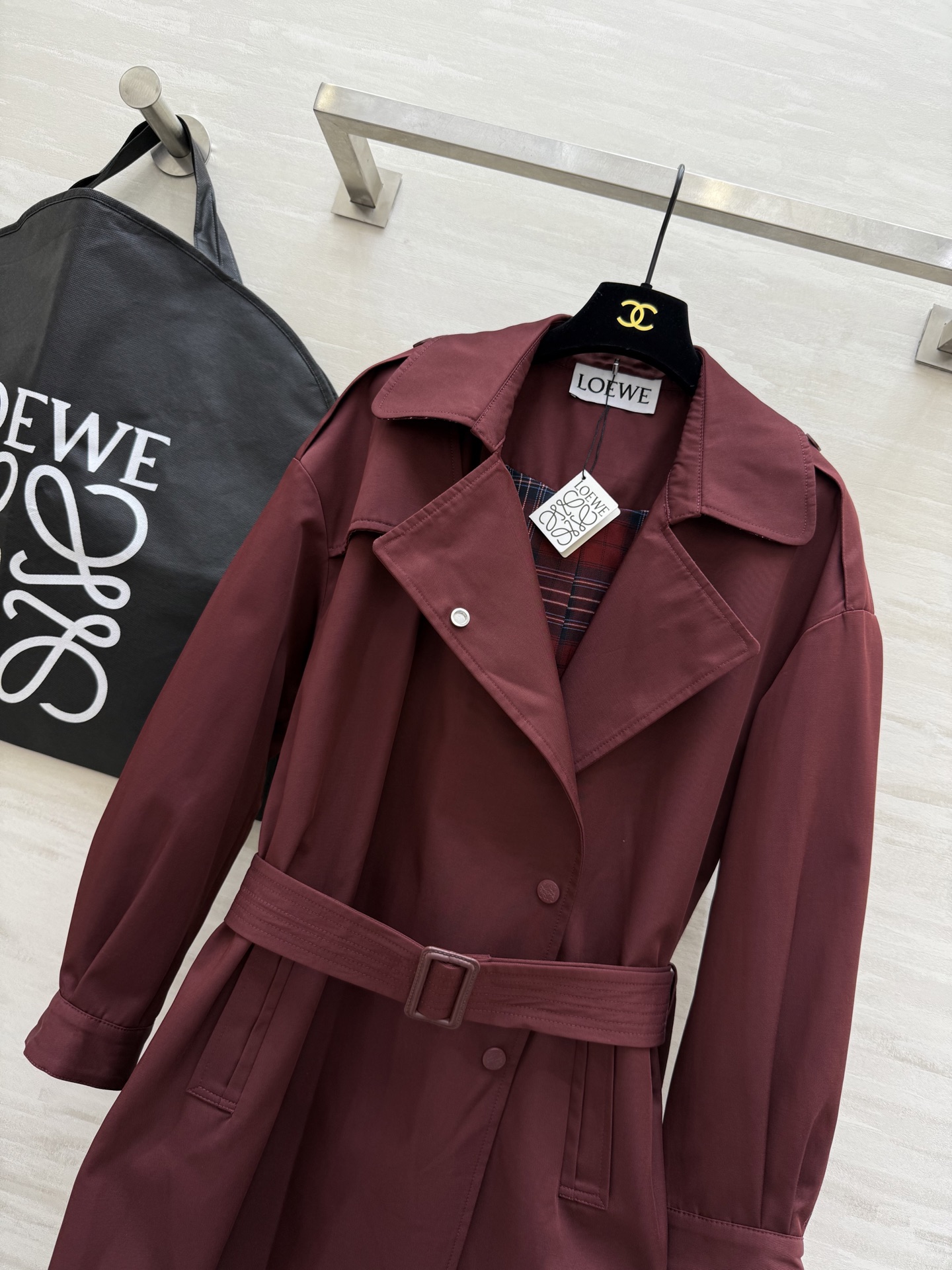 #Loew♡²⁵秋冬新款 极简风风衣外套 高品质定制 现货首发size：S/M/L（s码肩宽：55，胸围