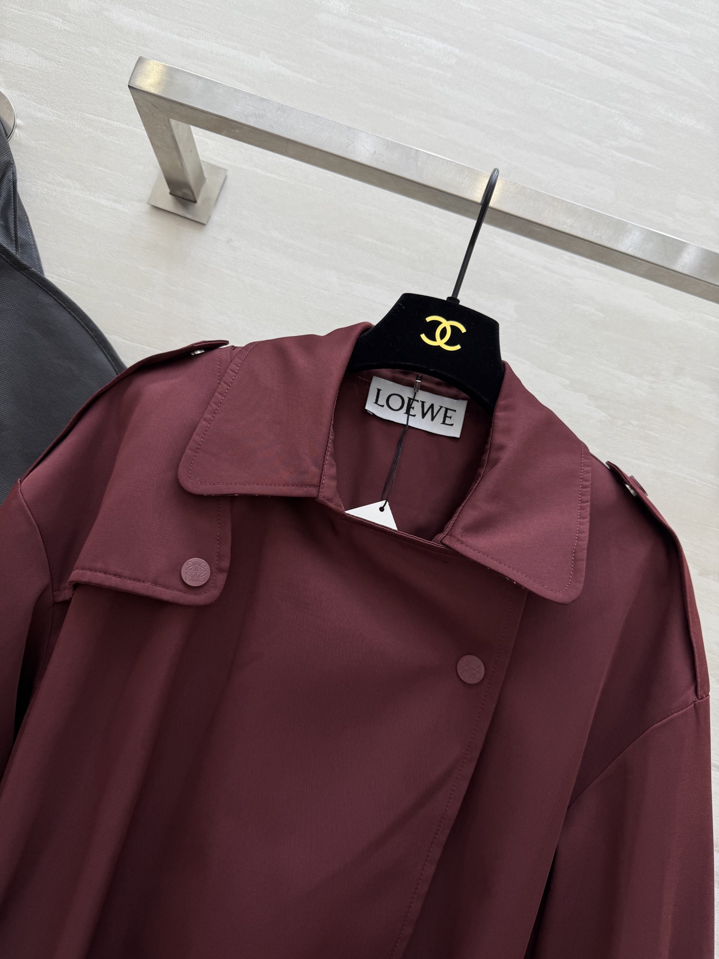 #Loew♡²⁵秋冬新款 极简风风衣外套 高品质定制 现货首发size：S/M/L（s码肩宽：55，胸围