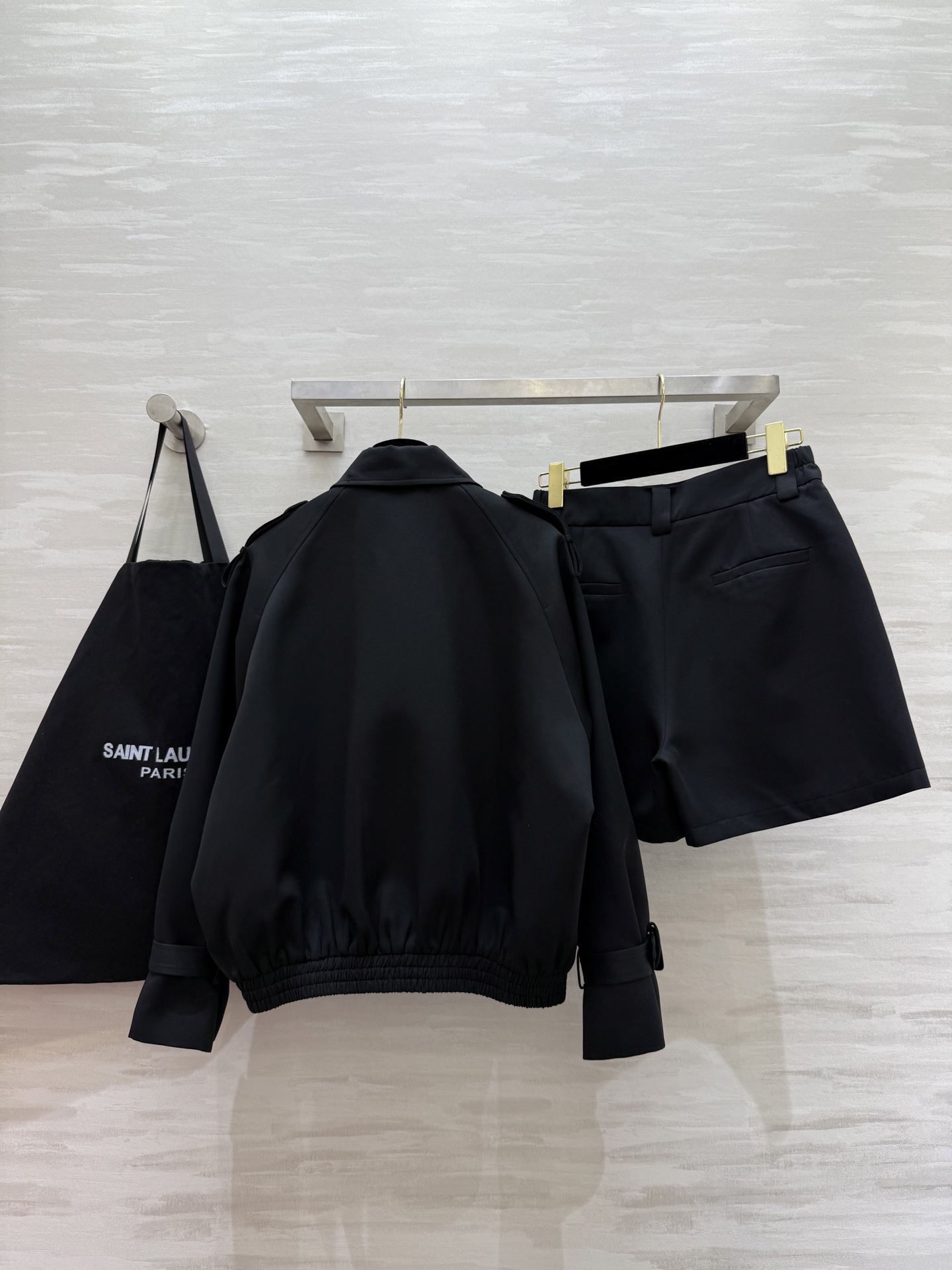 #ysl²⁵秋冬新款 巴恩风套装 极简酷时髦风格 高品质 现货首发size：S/M/L（M码胸围：112