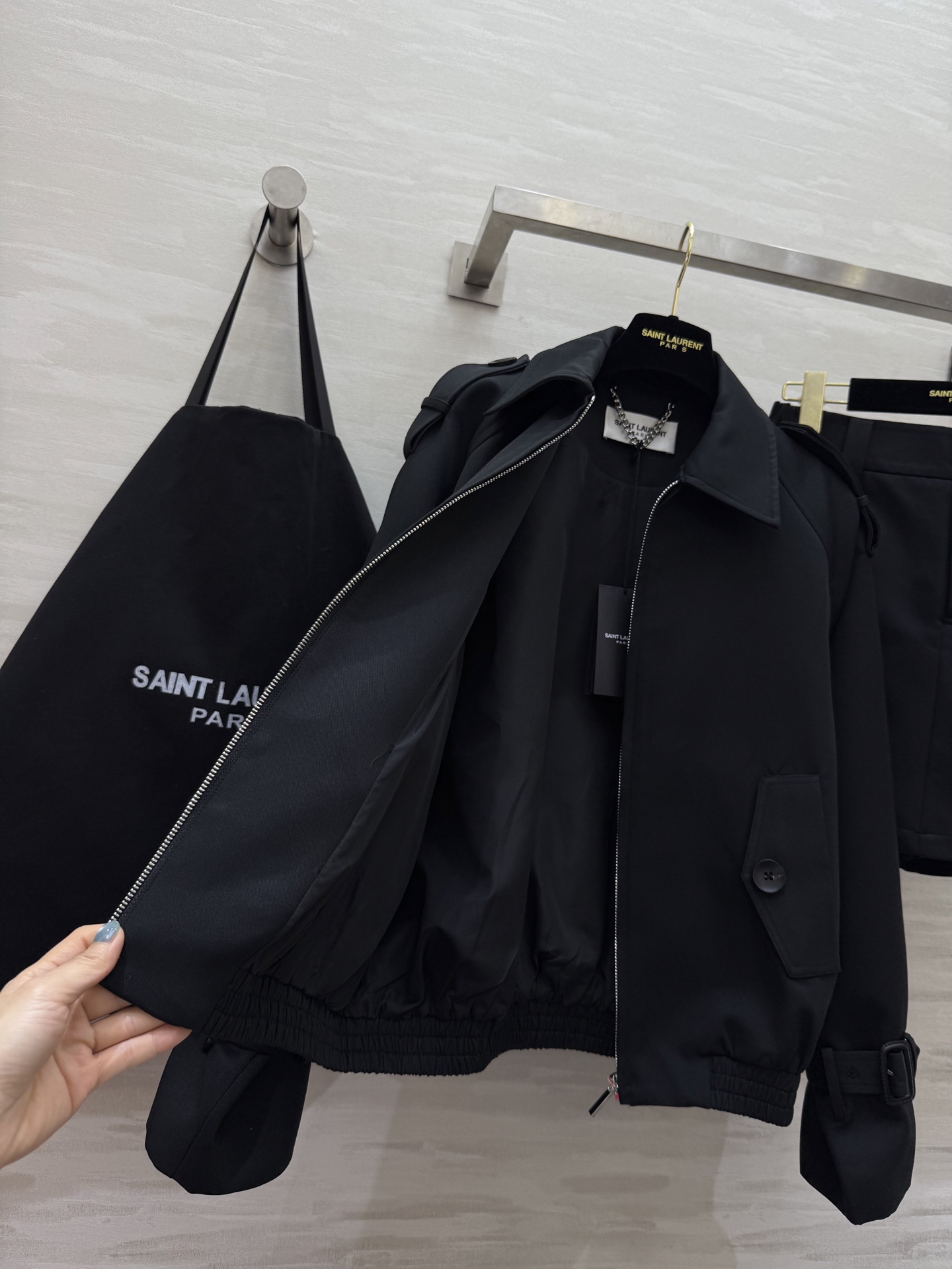 #ysl²⁵秋冬新款 巴恩风套装 极简酷时髦风格 高品质 现货首发size：S/M/L（M码胸围：112